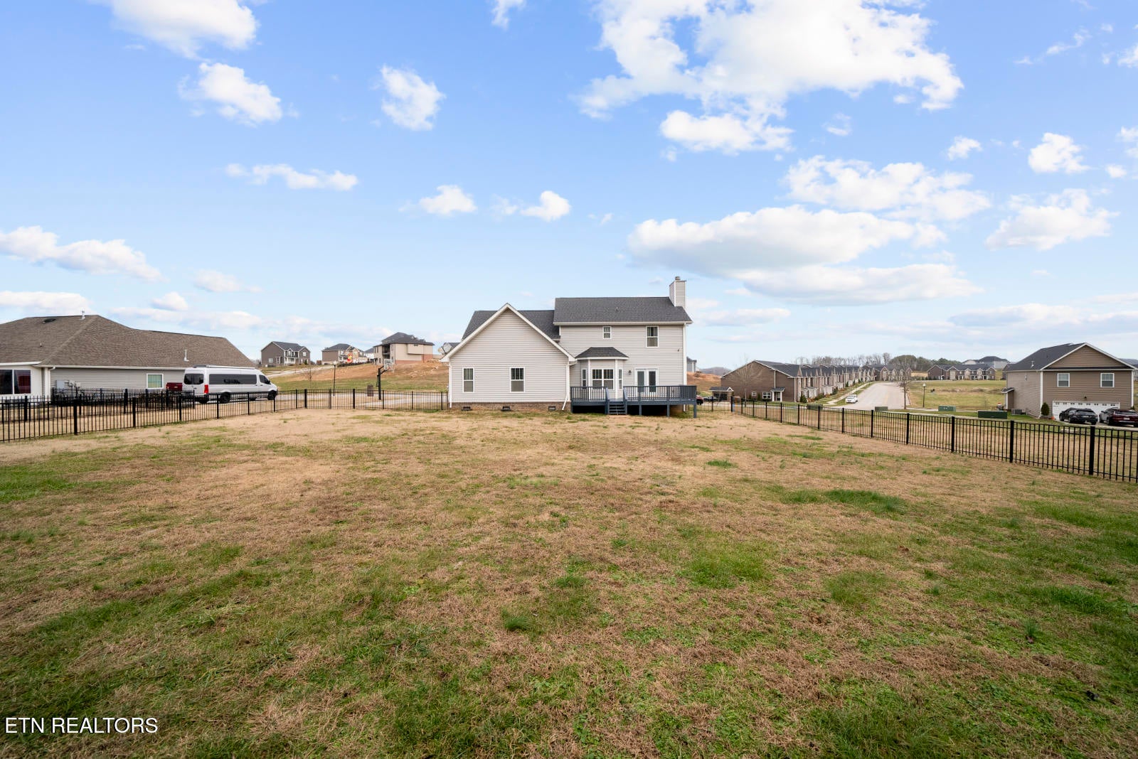 Oak Ridge, Tennessee, 37830, United States, 4 Bedrooms Bedrooms, ,3 BathroomsBathrooms,Residential,For Sale,2003025