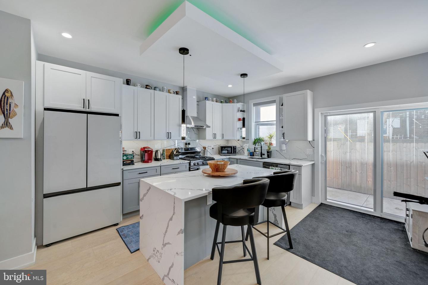Philadelphia, Pennsylvania, 19146, United States, 4 Bedrooms Bedrooms, ,5 BathroomsBathrooms,Residential,For Sale,1751274