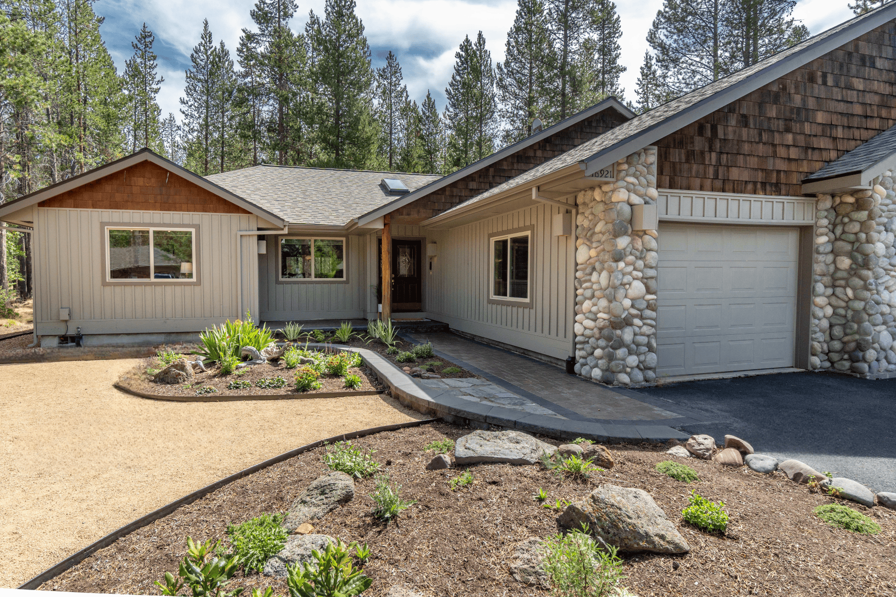  16921 Pony Express Way Bend, OR 97707 - 物件實景