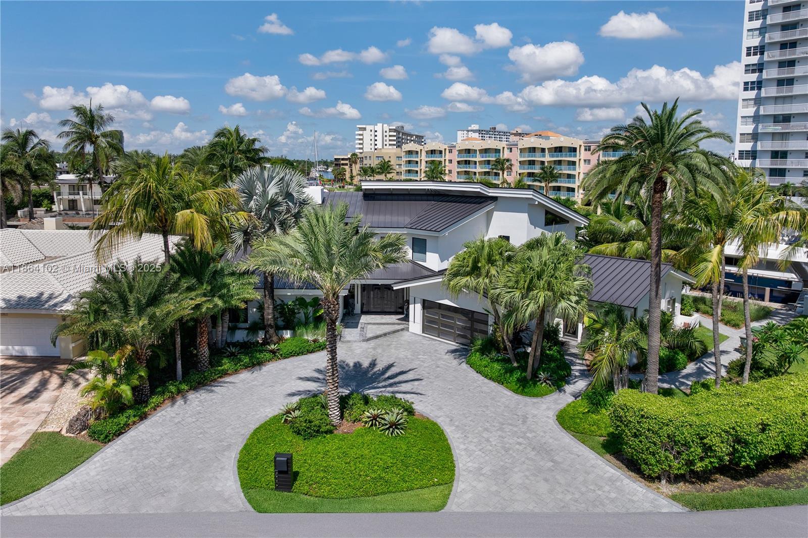 Hallandale Beach, Florida, 33009, United States, 4 Bedrooms Bedrooms, ,4 BathroomsBathrooms,Residential,For Sale,1940372
