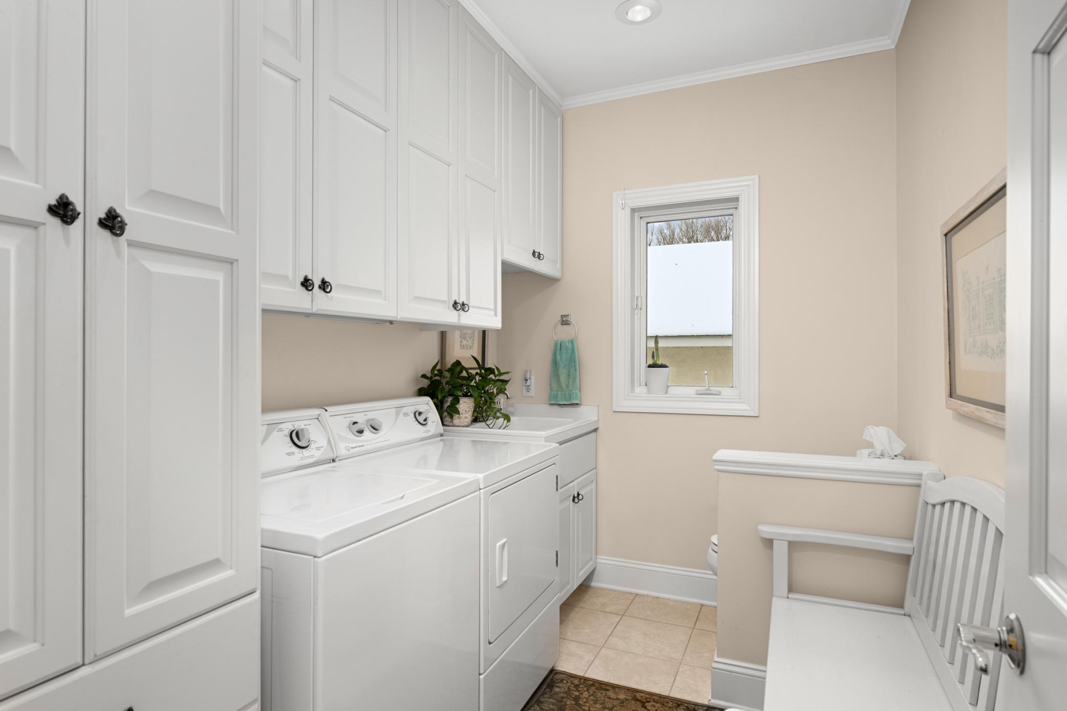 Prior Lake, Minnesota, 55372, United States, 4 Bedrooms Bedrooms, ,3 BathroomsBathrooms,Residential,For Sale,2003014