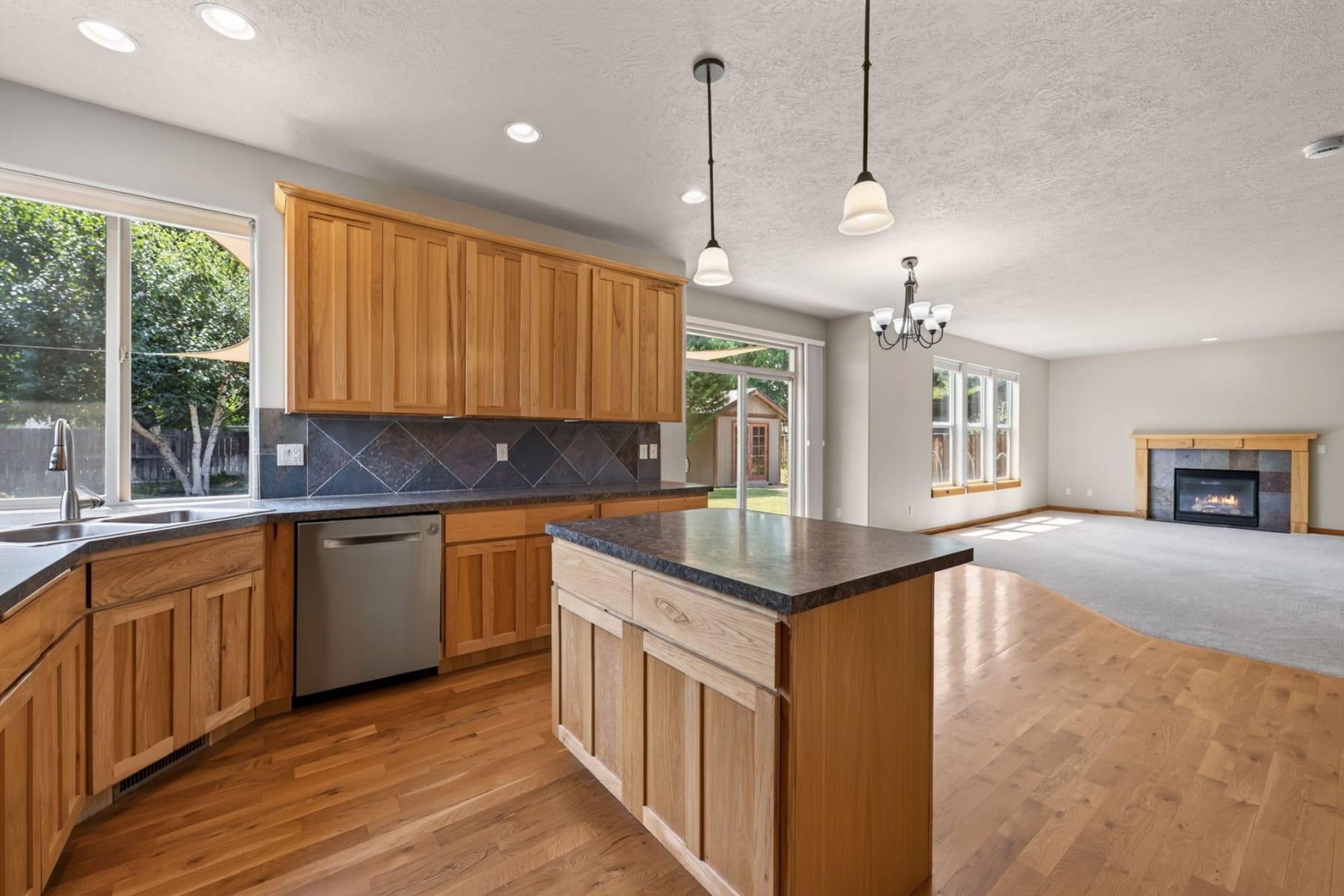  2108 NW Sterling Avenue Redmond, OR 97756 - 物件實景