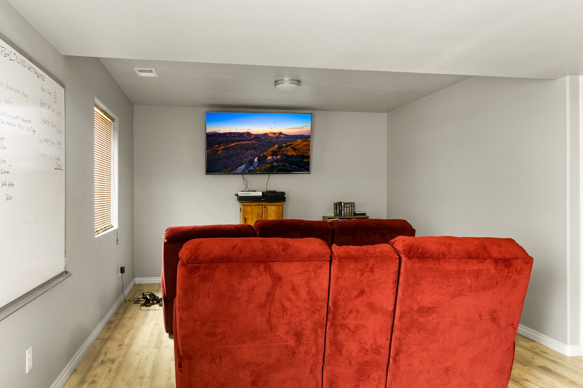 Carpenter, Wyoming, 82054, United States, 4 Bedrooms Bedrooms, ,1 BathroomBathrooms,Residential,For Sale,1801820