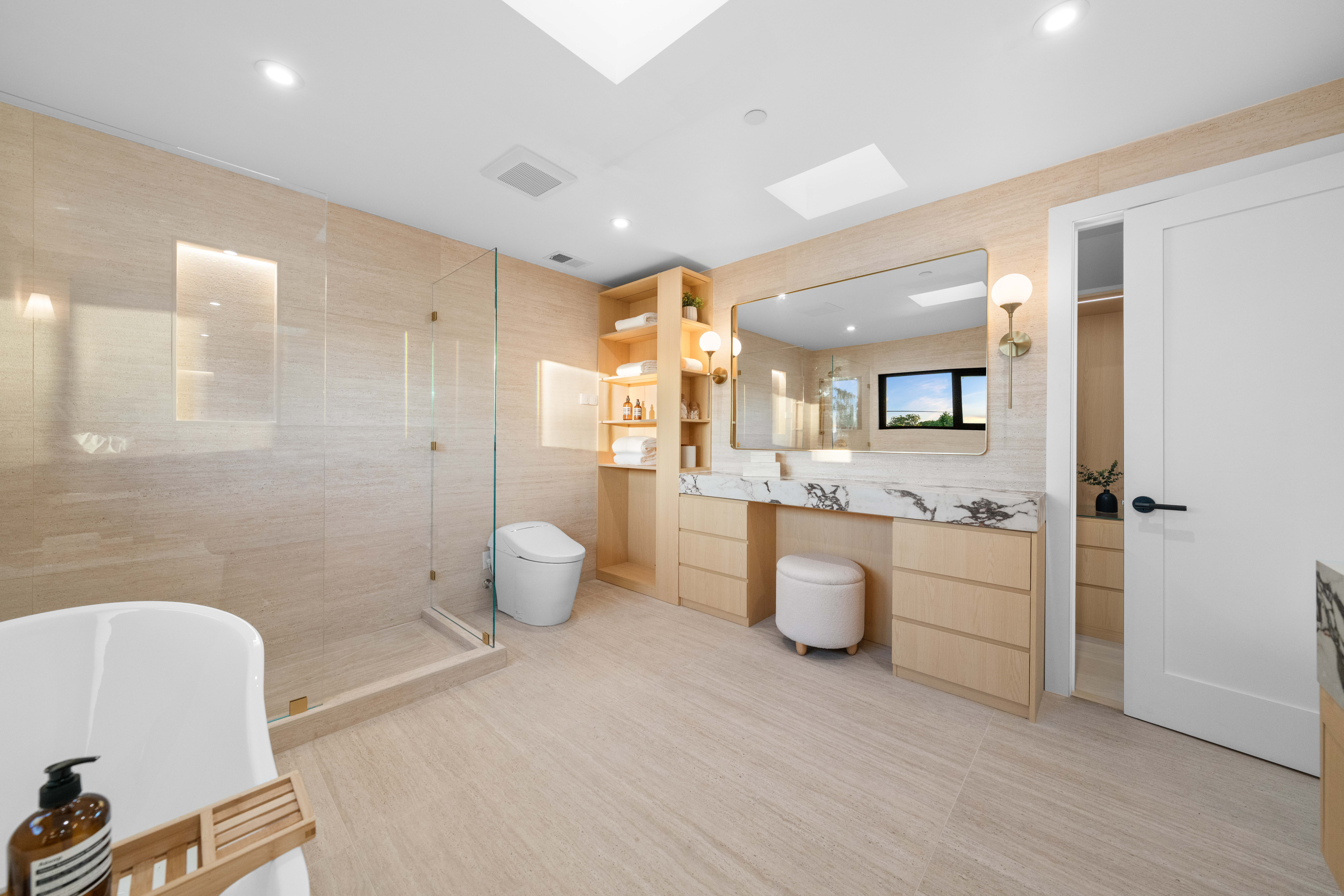  Expanded and Renovated Luxury Home - 物件實景