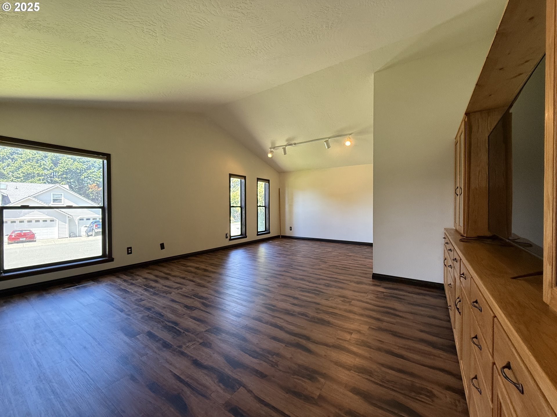 Brookings, Oregon, 97415, United States, 3 Bedrooms Bedrooms, ,2 BathroomsBathrooms,Residential,For Sale,1981548