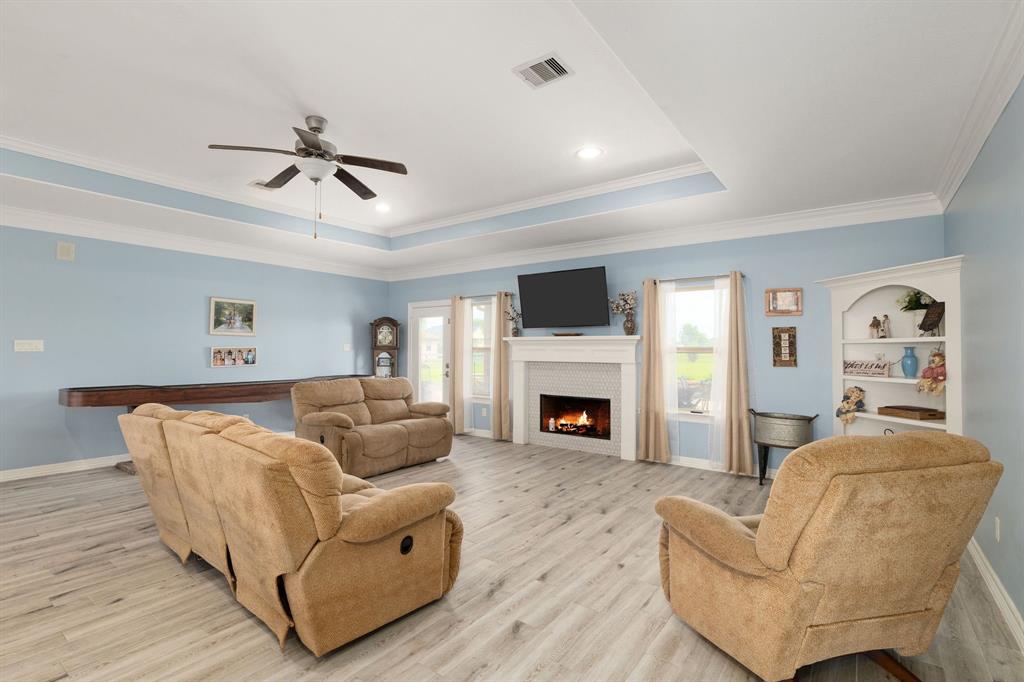 Sealy, Texas, 77474, United States, 3 Bedrooms Bedrooms, ,2 BathroomsBathrooms,Residential,For Sale,1846836