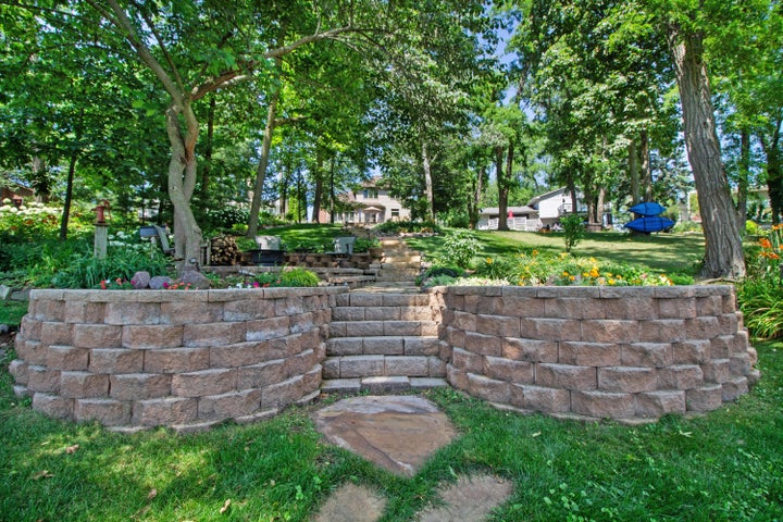 Crown Point, Indiana, 46307, United States, 3 Bedrooms Bedrooms, ,3 BathroomsBathrooms,Residential,For Sale,1942577