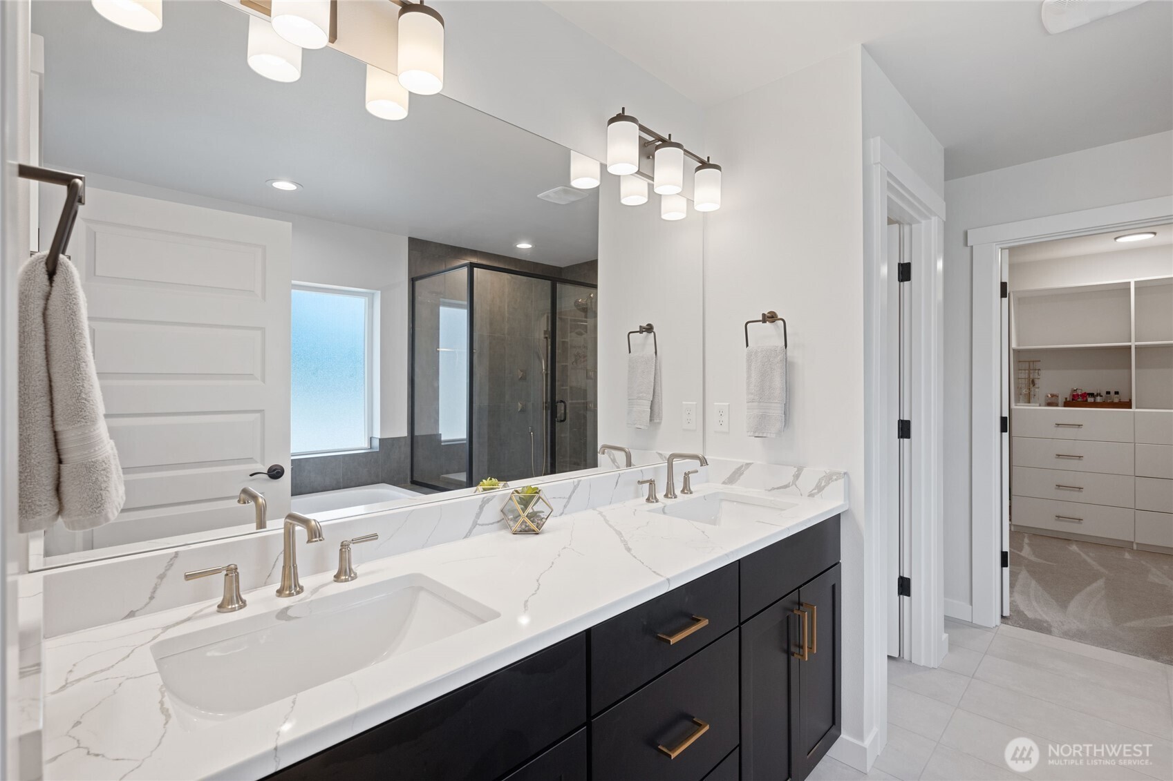 Puyallup, Washington, 98373, United States, 5 Bedrooms Bedrooms, ,2 BathroomsBathrooms,Residential,For Sale,1901198
