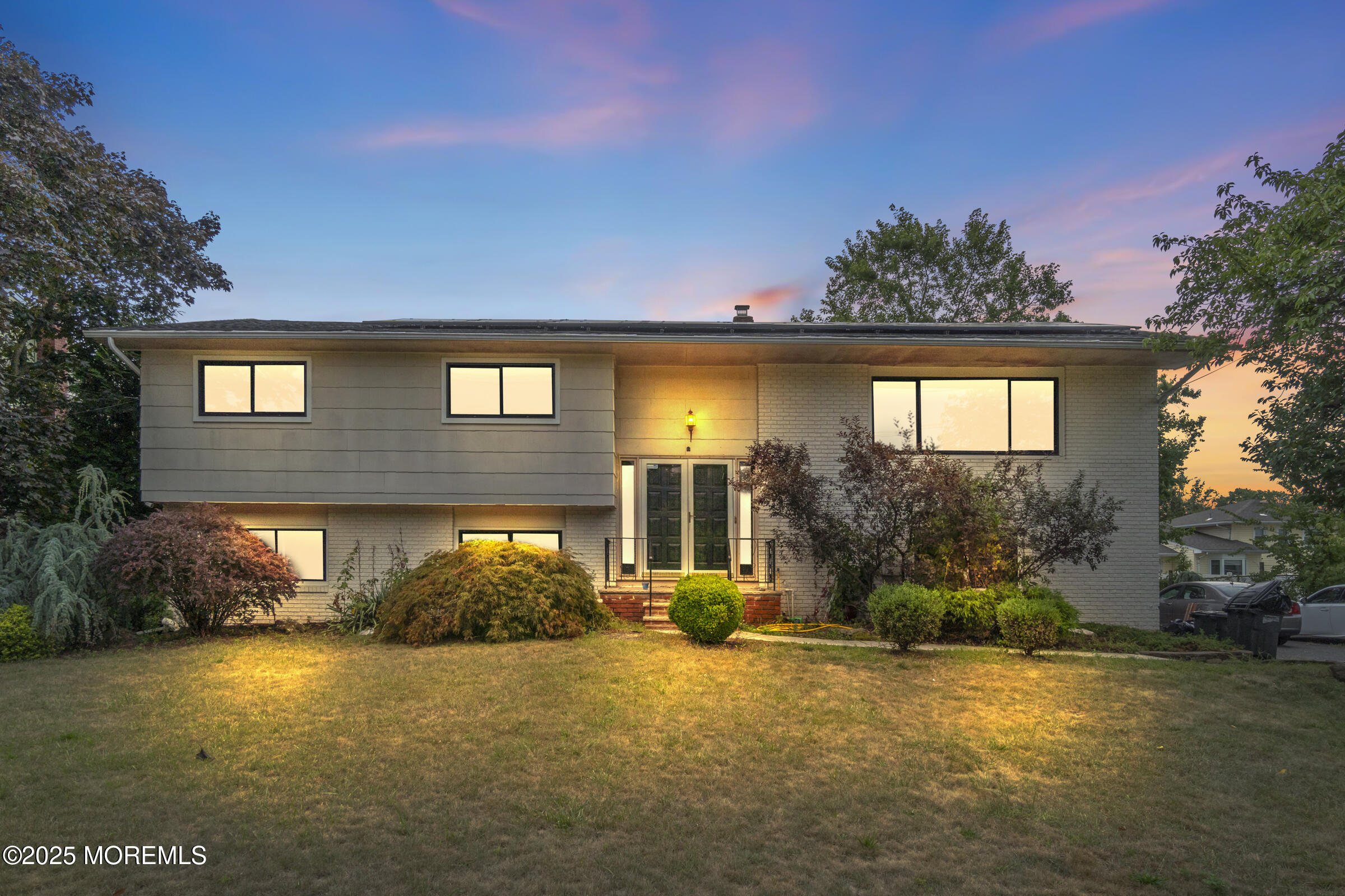 Piscataway Twp, New Jersey, 08854, United States, 5 Bedrooms Bedrooms, ,3 BathroomsBathrooms,Residential,For Sale,1983952