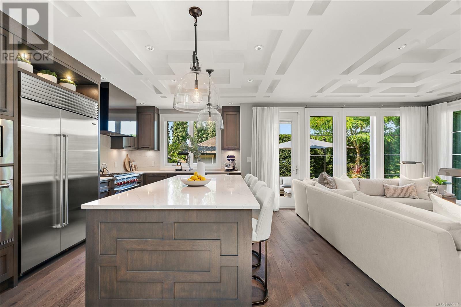 OAK BAY, British Columbia, V8R 3L8, CA, 6 Bedrooms Bedrooms, ,6 BathroomsBathrooms,Residential,For Sale,1874801