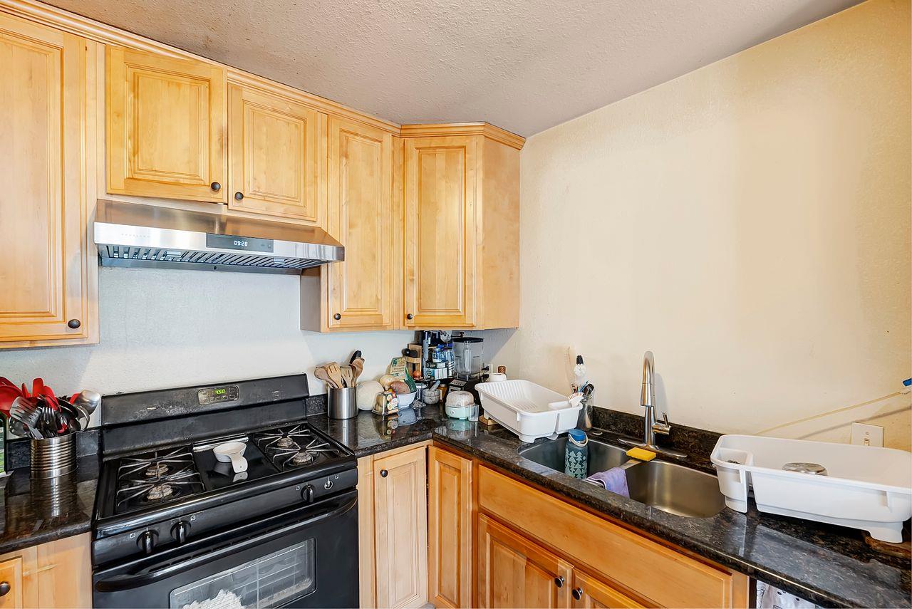 San Jose, California, 95116, United States, 8 Bedrooms Bedrooms, ,4 BathroomsBathrooms,Residential,For Sale,1836715