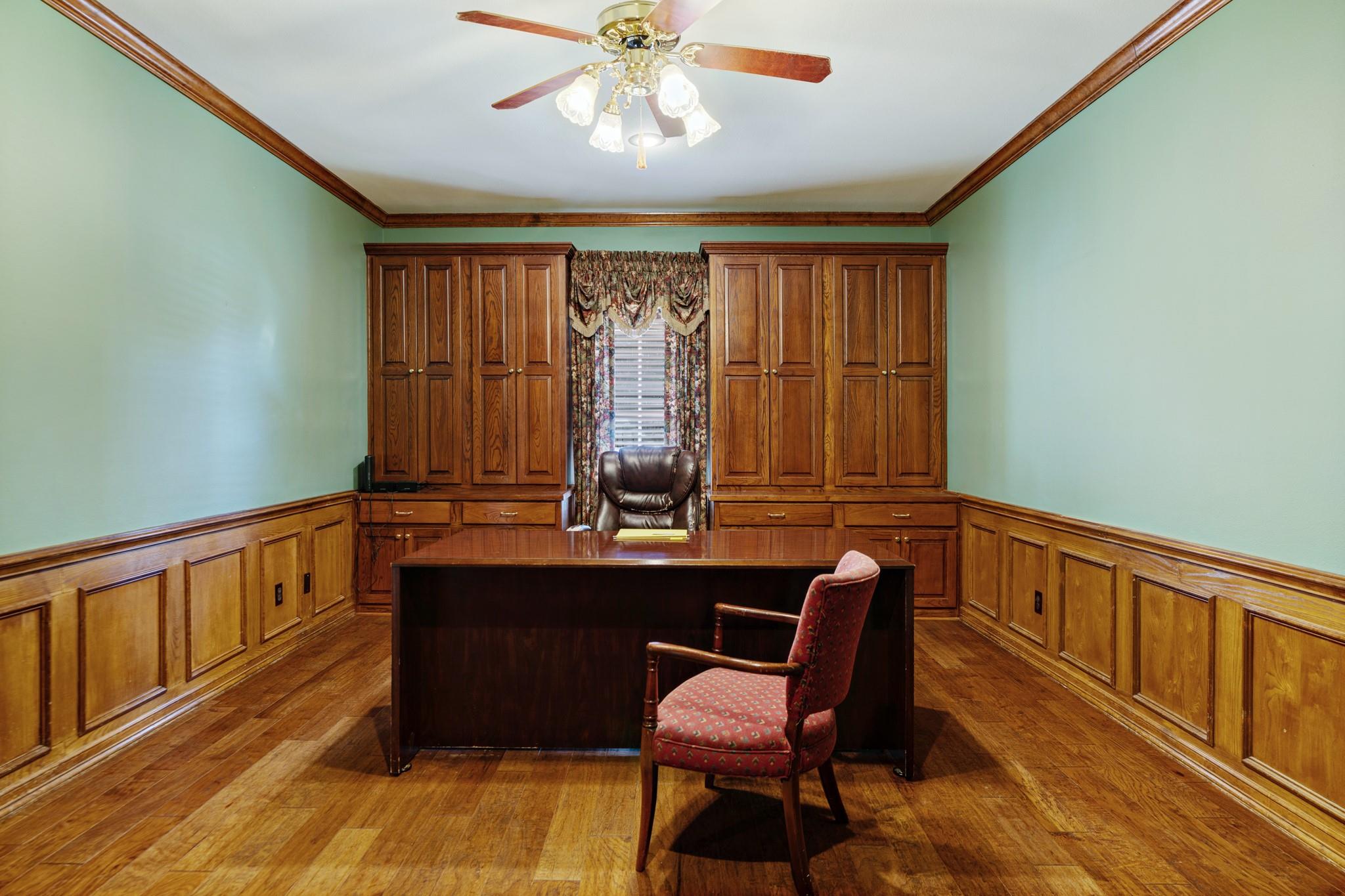 Paris, Texas, 75462, United States, 5 Bedrooms Bedrooms, ,5 BathroomsBathrooms,Residential,For Sale,1990827