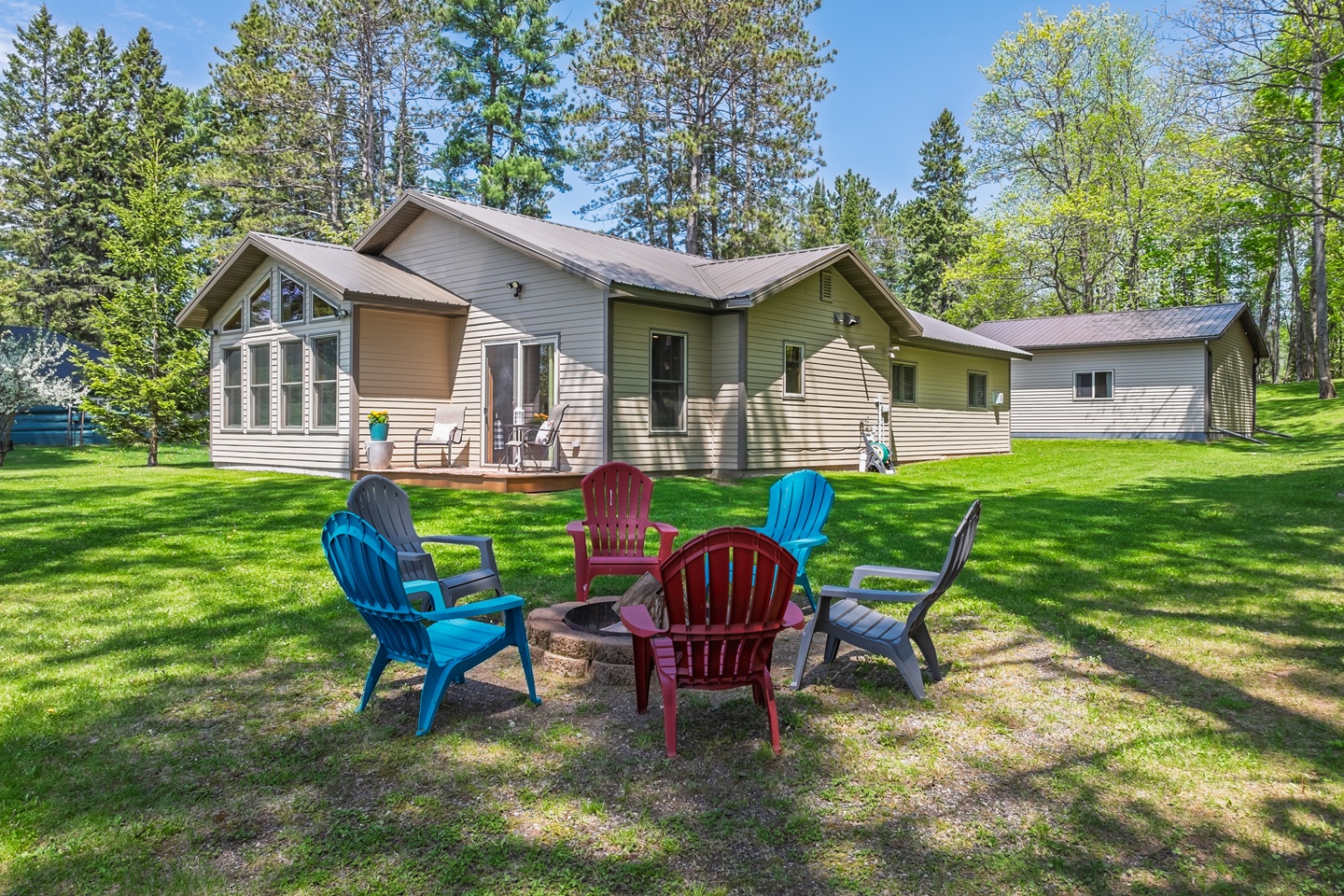 Oma, Wisconsin, 54534, United States, 2 Bedrooms Bedrooms, ,1 BathroomBathrooms,Residential,For Sale,2048309