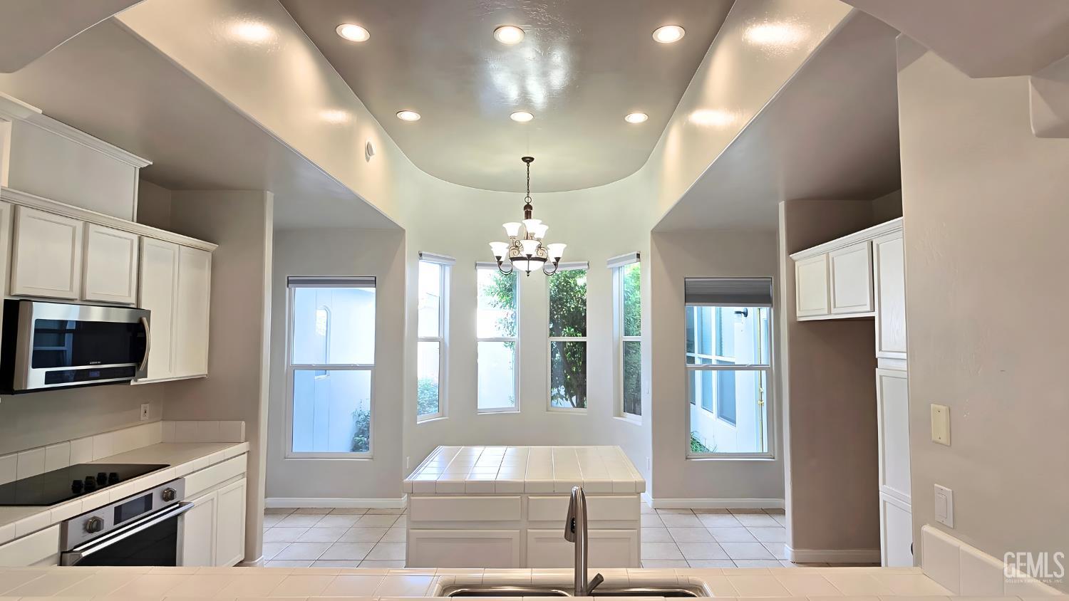 Bakersfield, California, 93311, United States, 4 Bedrooms Bedrooms, ,Residential,For Sale,1994851