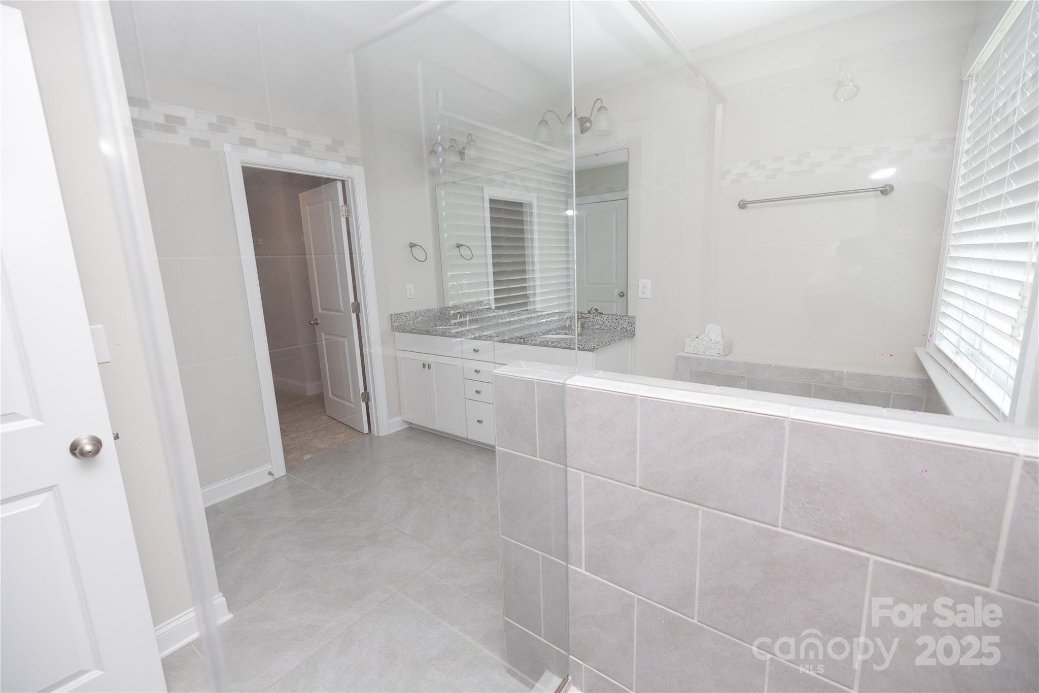 Mooresville, North Carolina, 28117, United States, 4 Bedrooms Bedrooms, ,3 BathroomsBathrooms,Residential,For Sale,1897276