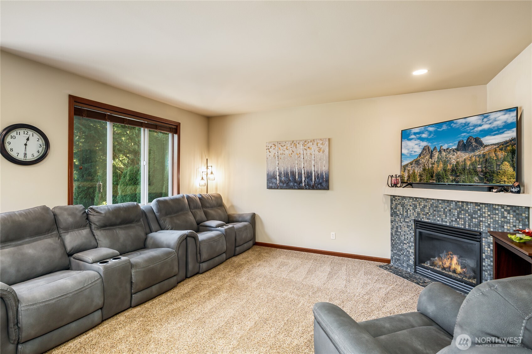 Bothell, Washington, 98012, United States, 4 Bedrooms Bedrooms, ,3 BathroomsBathrooms,Residential,For Sale,1939076