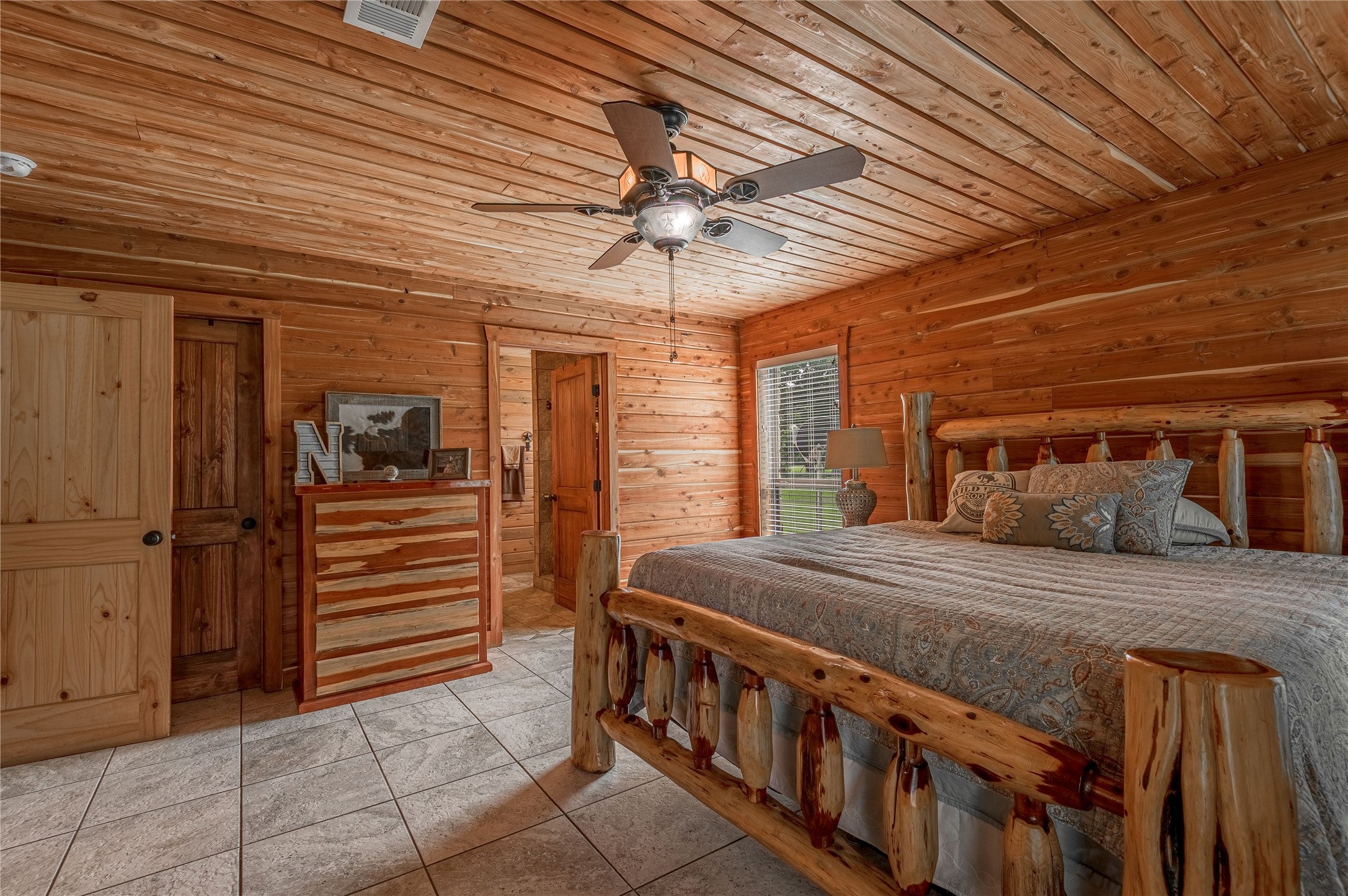 Kennard, Texas, 75847, United States, 3 Bedrooms Bedrooms, ,2 BathroomsBathrooms,Residential,For Sale,1828571
