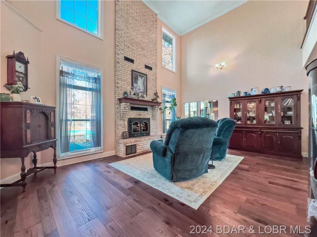 Camdenton, Missouri, 65020, United States, 5 Bedrooms Bedrooms, ,5 BathroomsBathrooms,Residential,For Sale,1850367