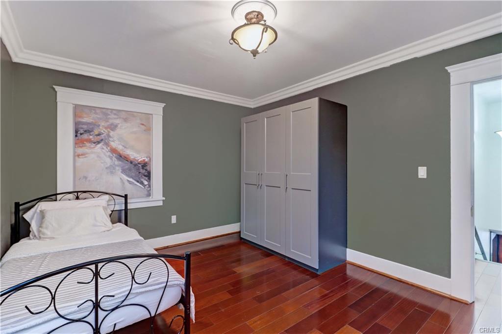 Los ANgeles, California, 90004, United States, 5 Bedrooms Bedrooms, ,2 BathroomsBathrooms,Residential,For Sale,1756474