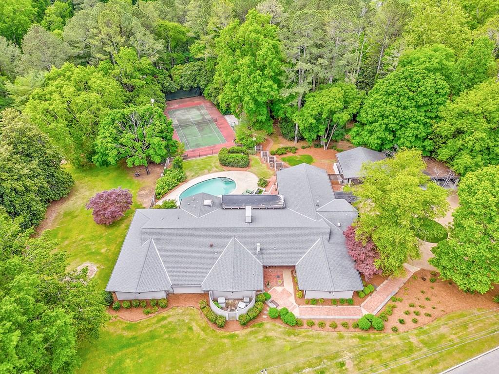 DALTON, Georgia, 30720, United States, 4 Bedrooms Bedrooms, ,5 BathroomsBathrooms,Residential,For Sale,1804321