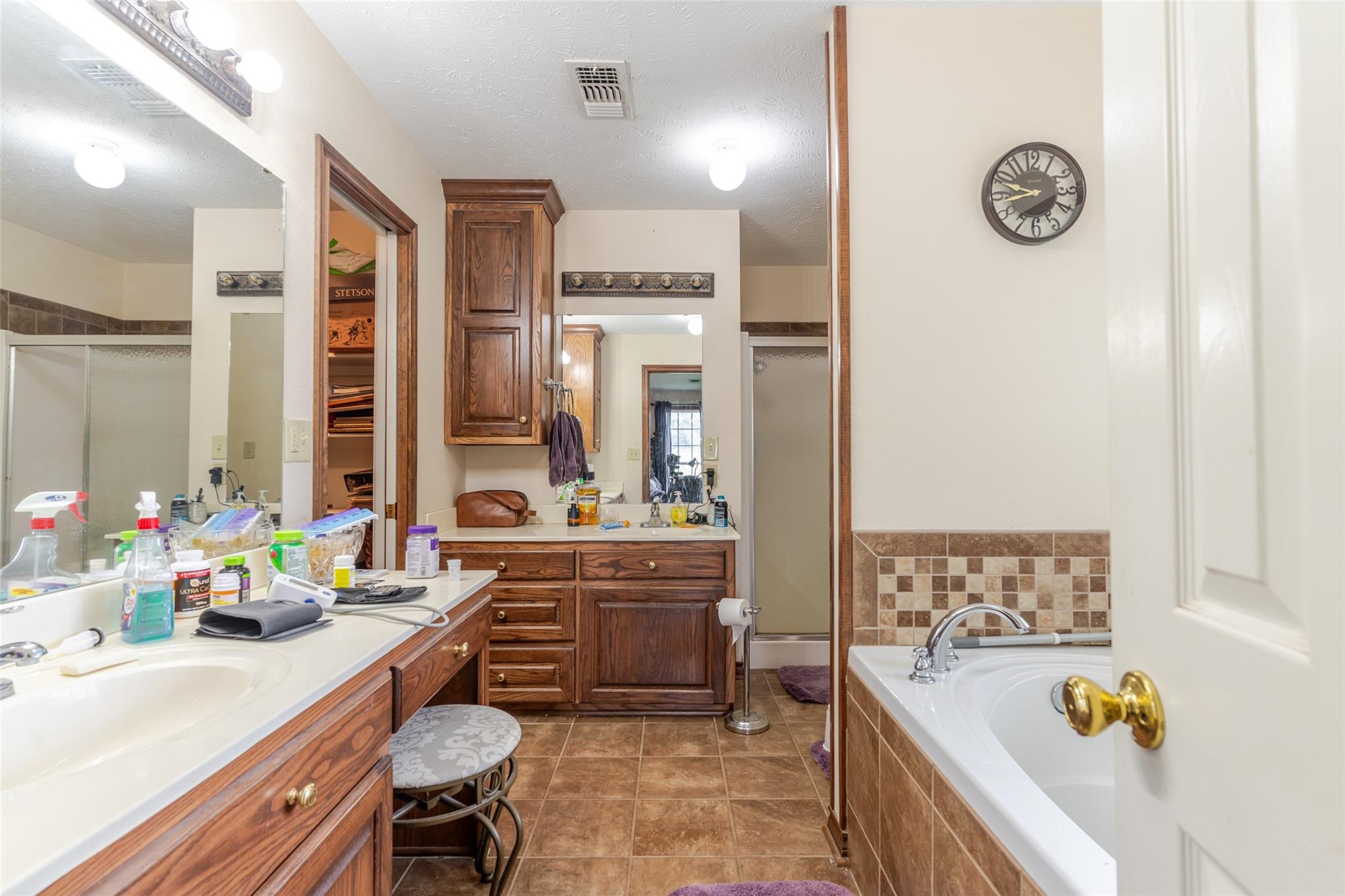 Annona, Texas, 75550, United States, 4 Bedrooms Bedrooms, ,2 BathroomsBathrooms,Residential,For Sale,1921529