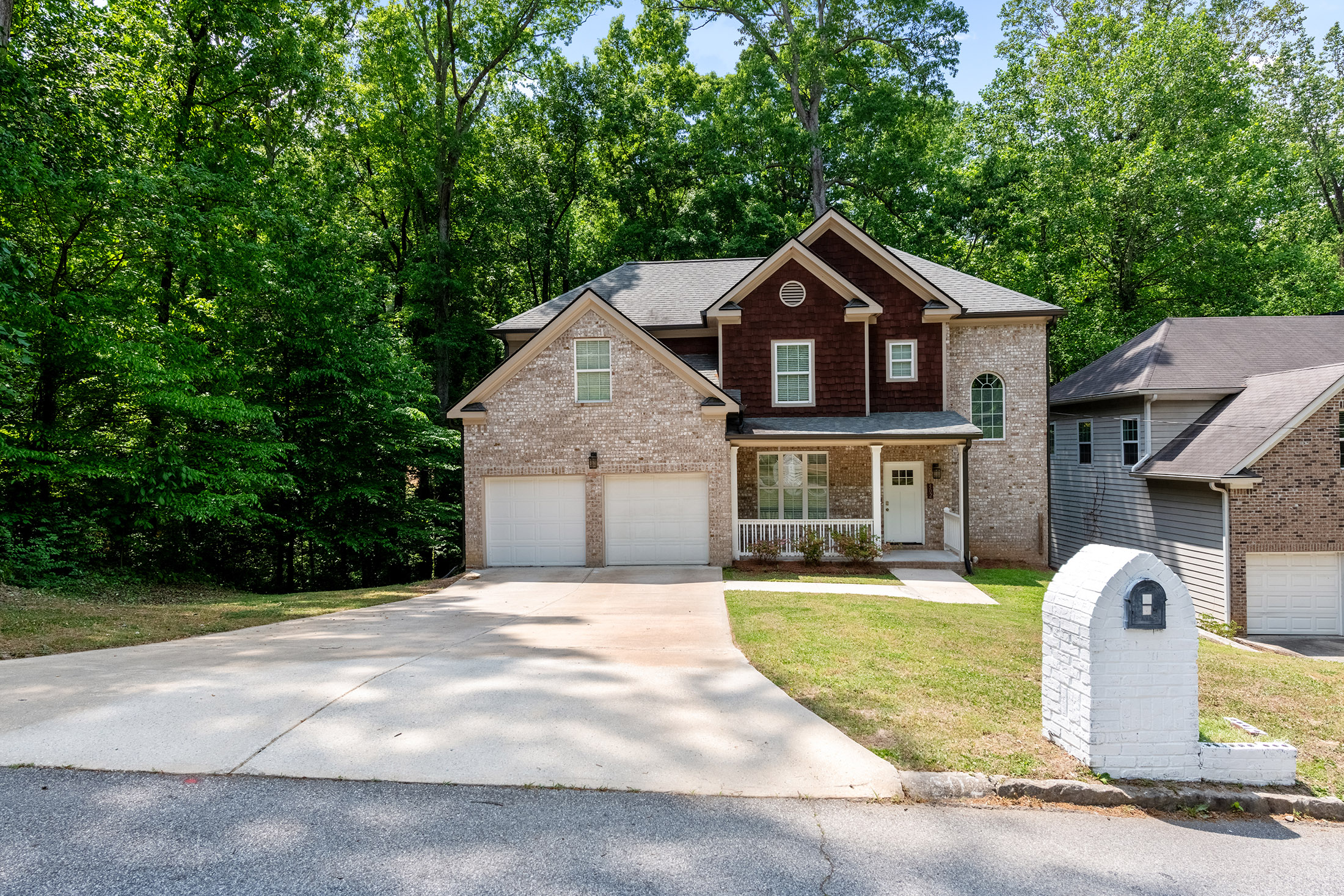  Bright Traditional with Custom Upgrades in Collier Heights - 物件實景