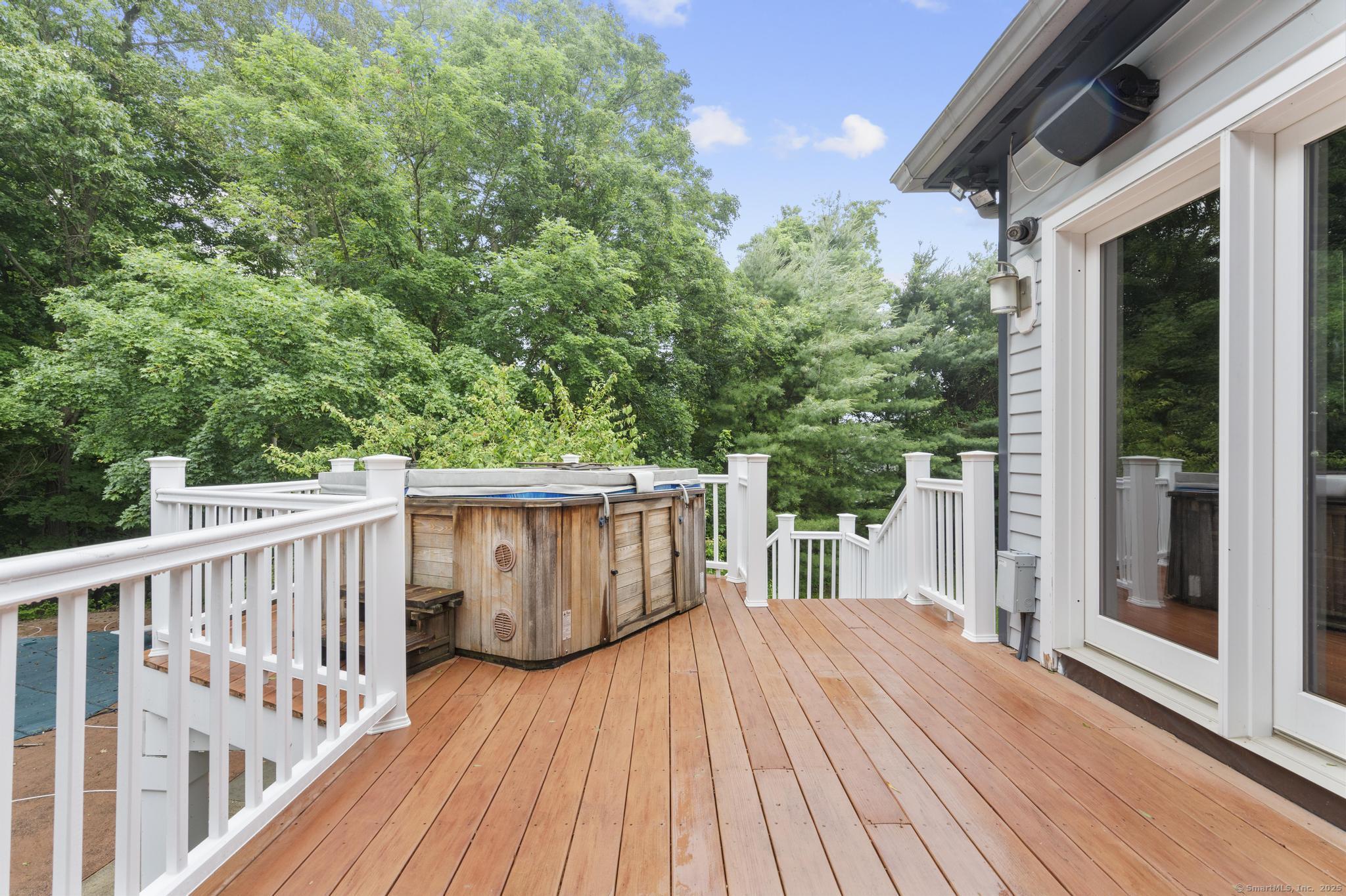 Orange, Connecticut, 06477, United States, 4 Bedrooms Bedrooms, ,8 BathroomsBathrooms,Residential,For Sale,1939481