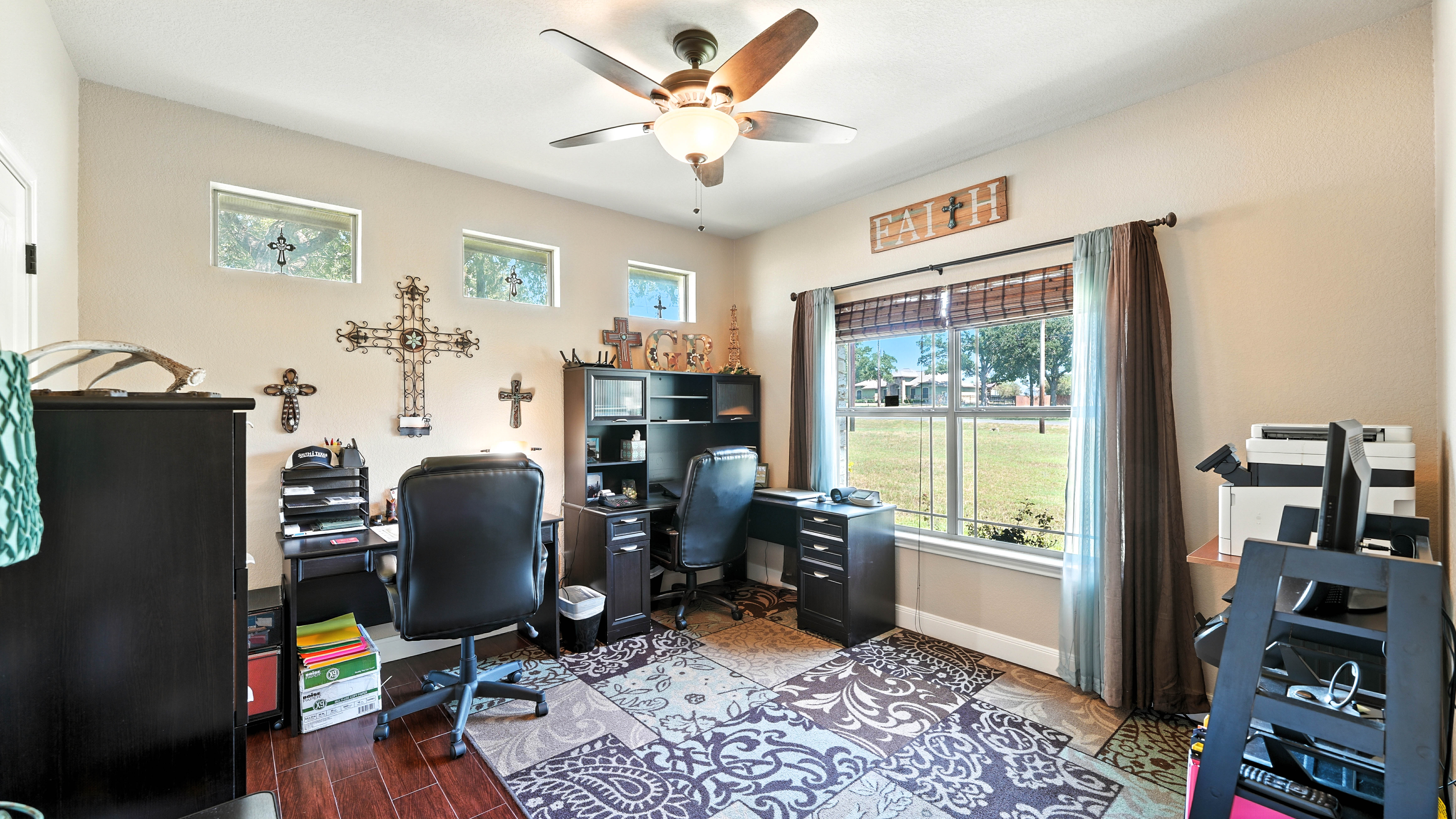 Floresville, Texas, 78114, United States, 3 Bedrooms Bedrooms, ,2 BathroomsBathrooms,Residential,For Sale,1978847