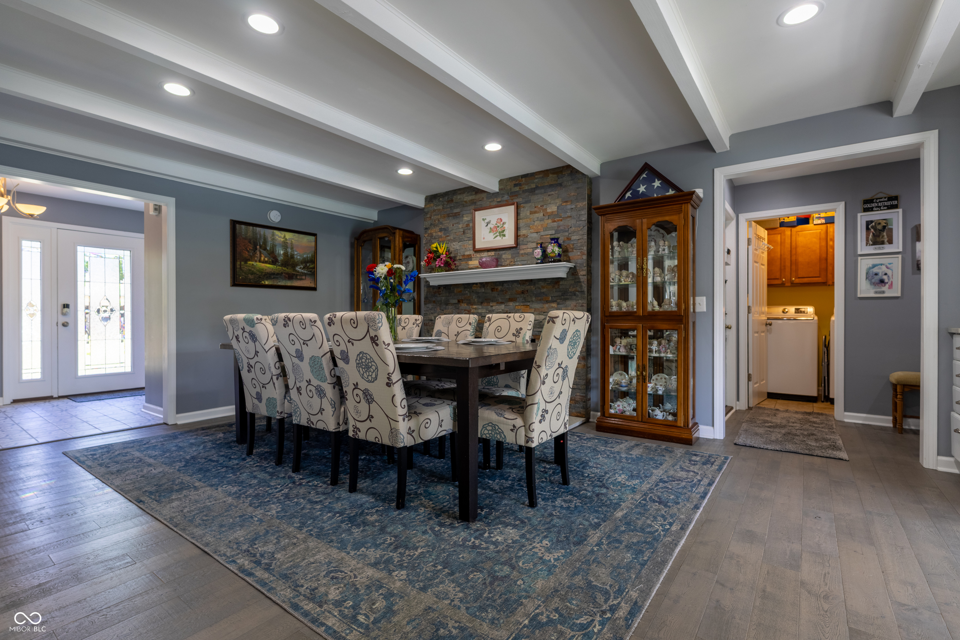 Columbus, Indiana, 47203, United States, 5 Bedrooms Bedrooms, ,6 BathroomsBathrooms,Residential,For Sale,1975671