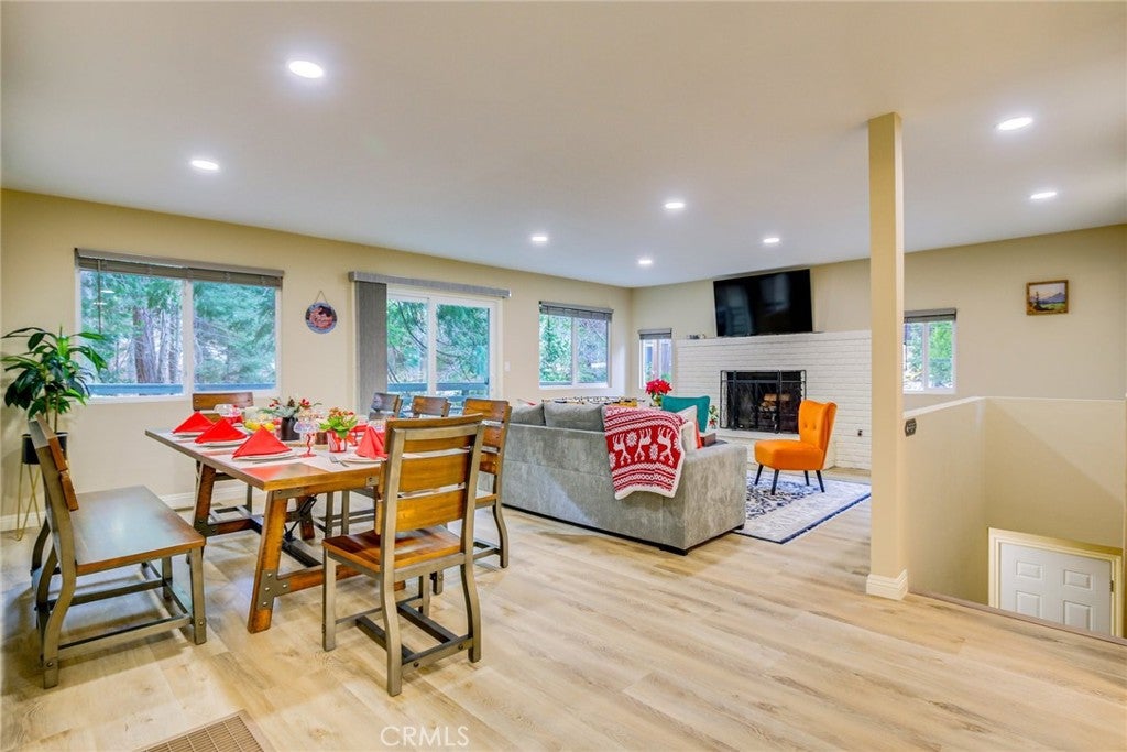 Twin Peaks, California, 92391, United States, 3 Bedrooms Bedrooms, ,3 BathroomsBathrooms,Residential,For Sale,1940225