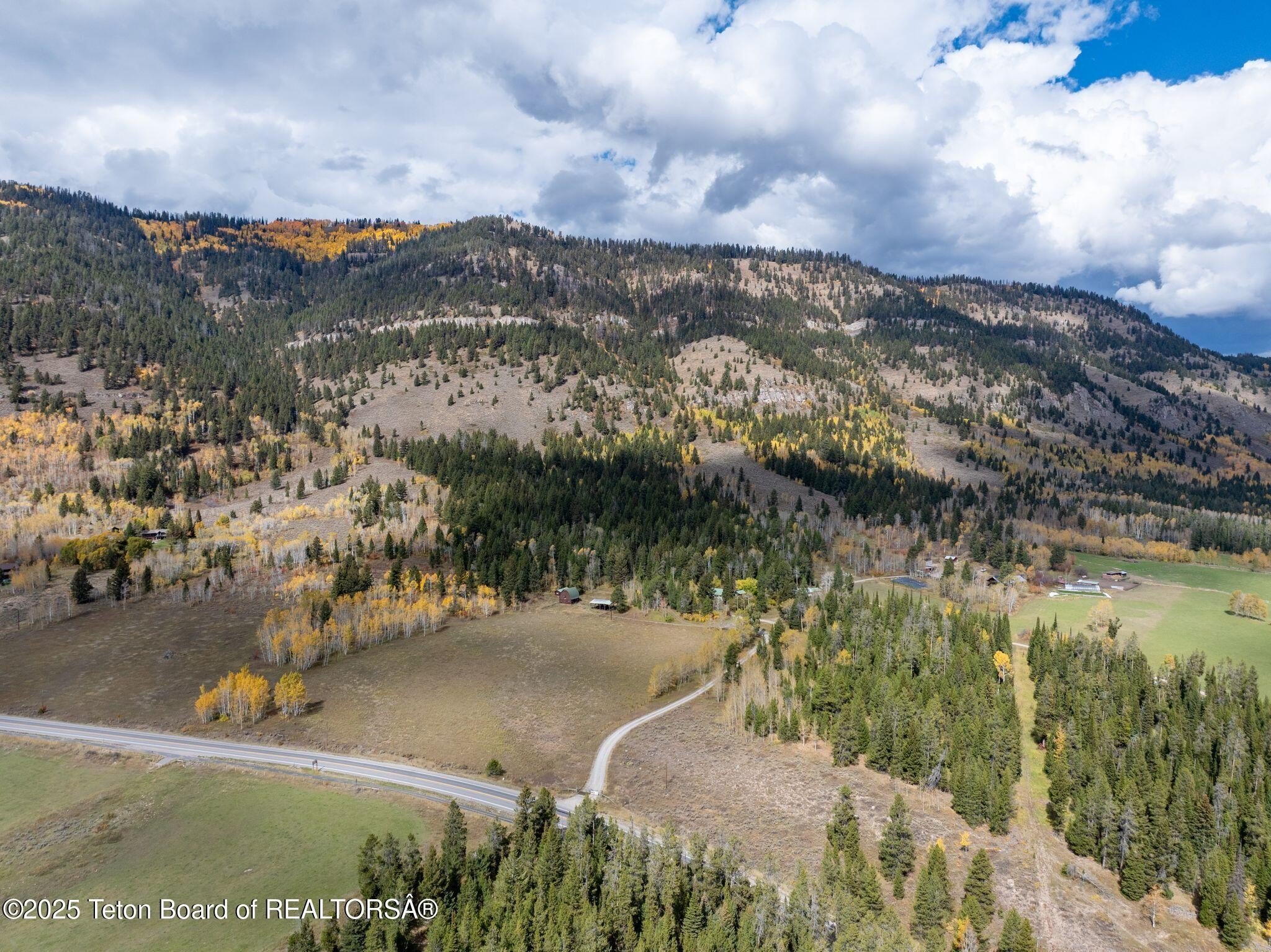 Wilson, Wyoming, 83014, United States, 5 Bedrooms Bedrooms, ,1 BathroomBathrooms,Residential,For Sale,1976162