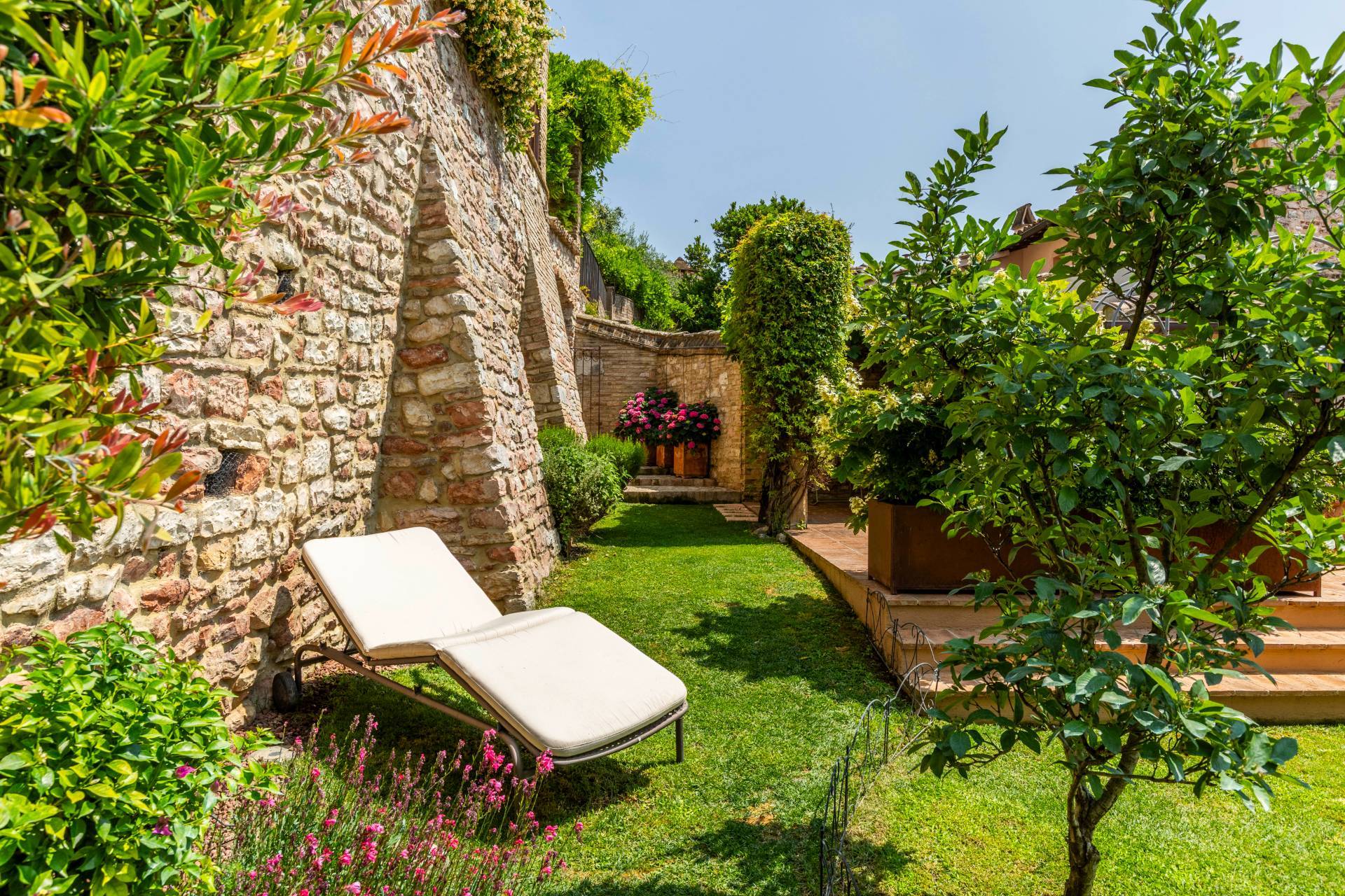 Spello, Perugia, 06038, IT, 3 Bedrooms Bedrooms, ,3 BathroomsBathrooms,Residential,For Sale,1876089