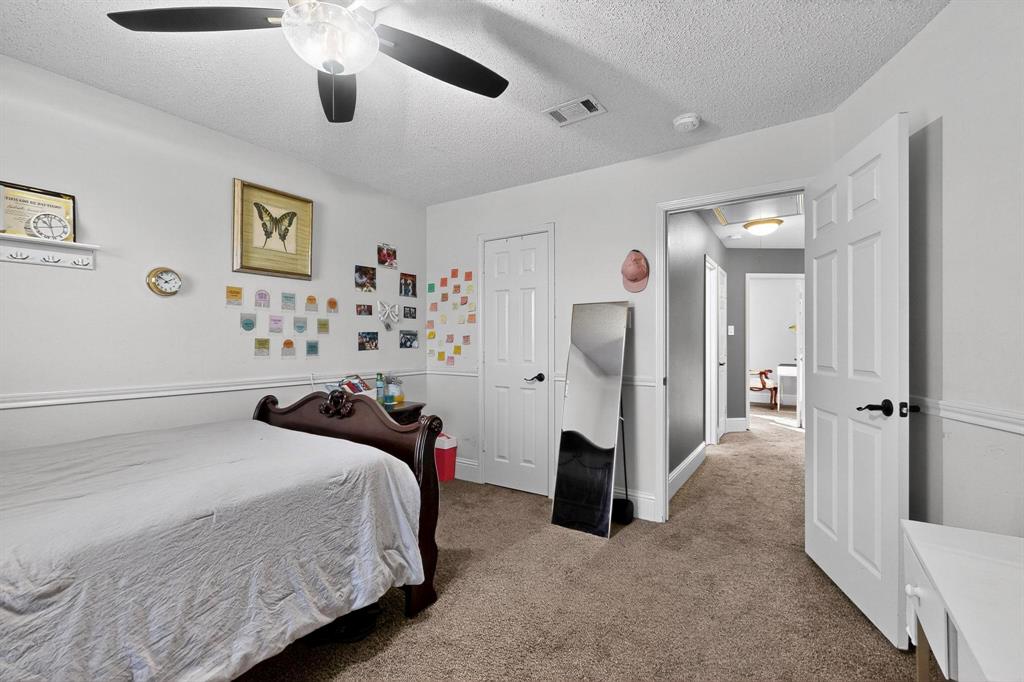 Talty, Texas, 75160, United States, 4 Bedrooms Bedrooms, ,3 BathroomsBathrooms,Residential,For Sale,1981914