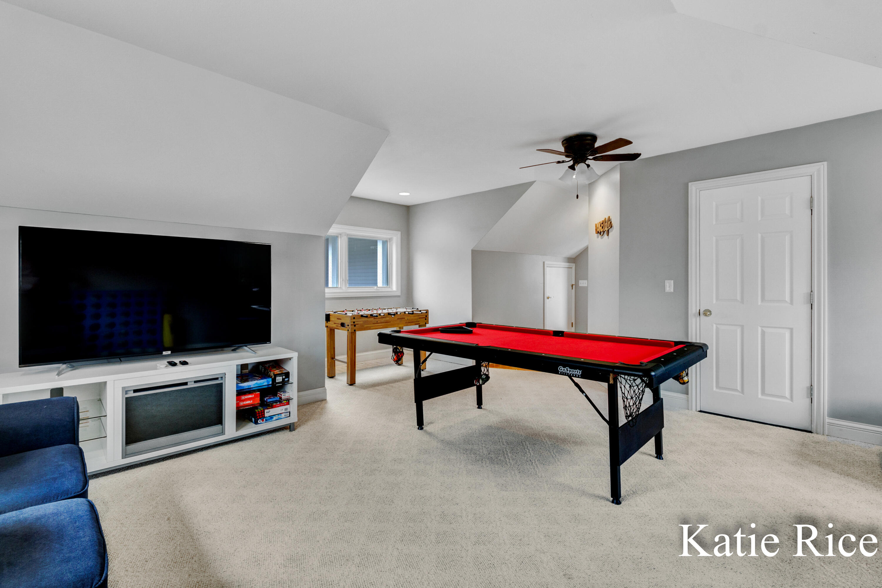 Whitehall, Michigan, 49461, United States, 4 Bedrooms Bedrooms, ,4 BathroomsBathrooms,Residential,For Sale,1779471