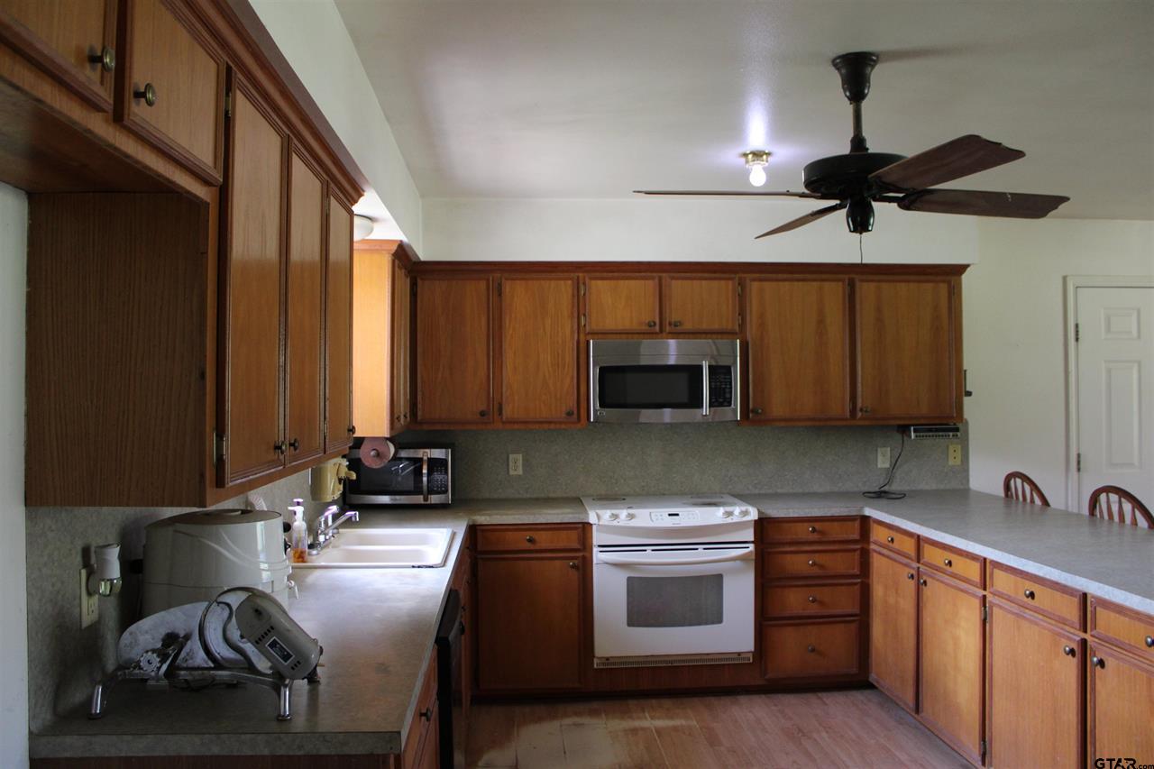 Jacksonville, Texas, 75766, United States, 2 Bedrooms Bedrooms, ,1 BathroomBathrooms,Residential,For Sale,1984164