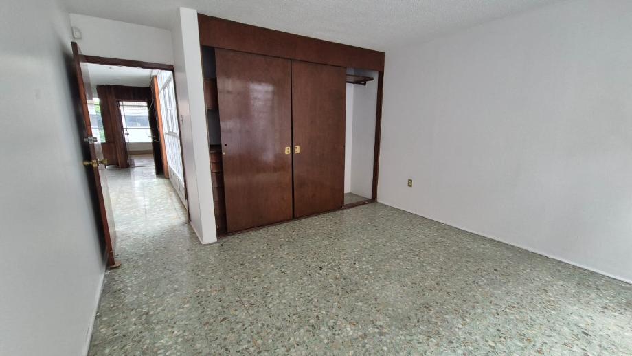 Iztacalco, Ciudad de México, 08200, Mexico, 9 Bedrooms Bedrooms, ,3 BathroomsBathrooms,Residential,For Sale,1918570