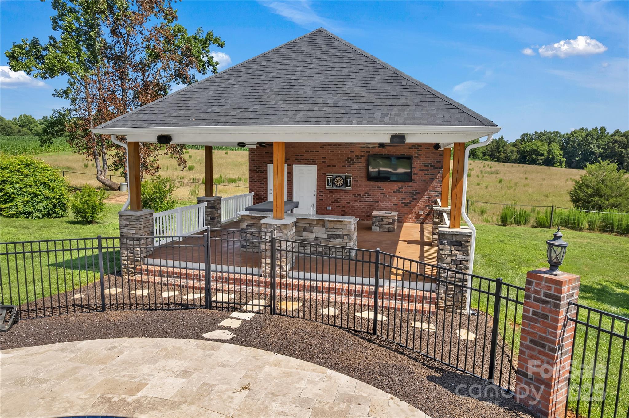 Shelby, North Carolina, 28150, United States, 3 Bedrooms Bedrooms, ,4 BathroomsBathrooms,Residential,For Sale,1868459