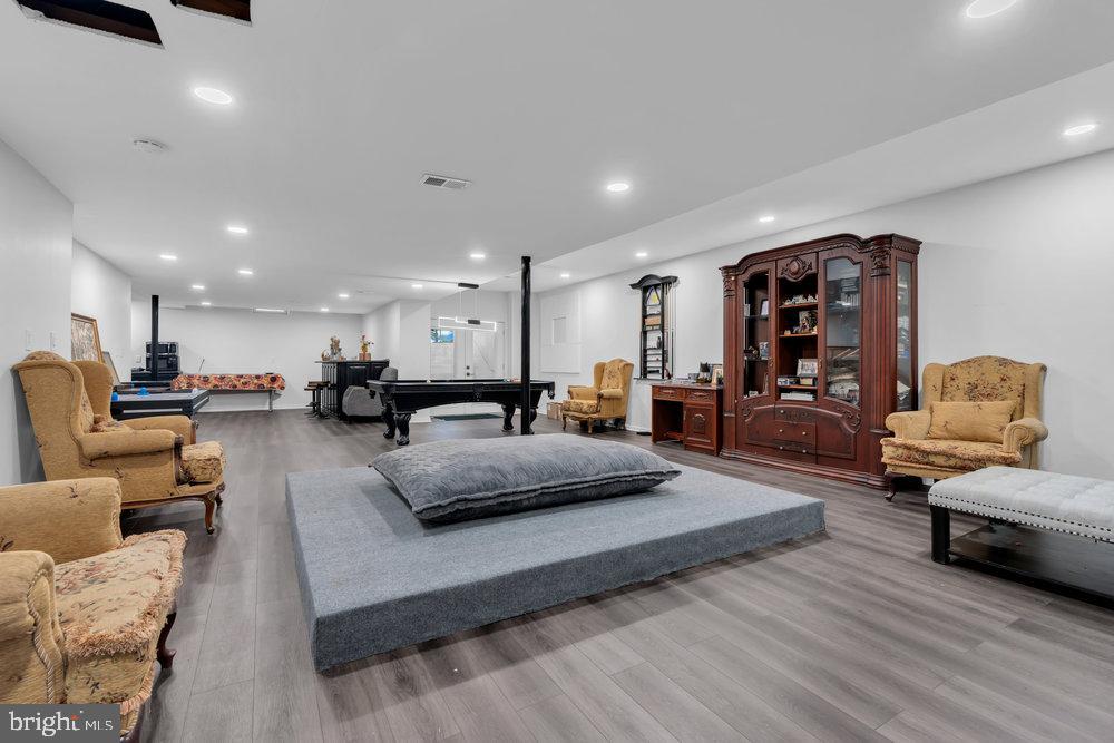 Bordentown, New Jersey, 08505, United States, 4 Bedrooms Bedrooms, ,3 BathroomsBathrooms,Residential,For Sale,1989199