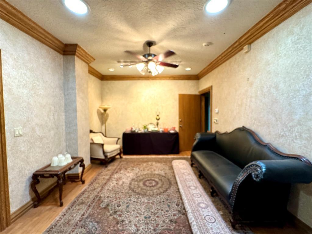 Chickasha, Oklahoma, 73018, United States, 7 Bedrooms Bedrooms, ,7 BathroomsBathrooms,Residential,For Sale,1979971