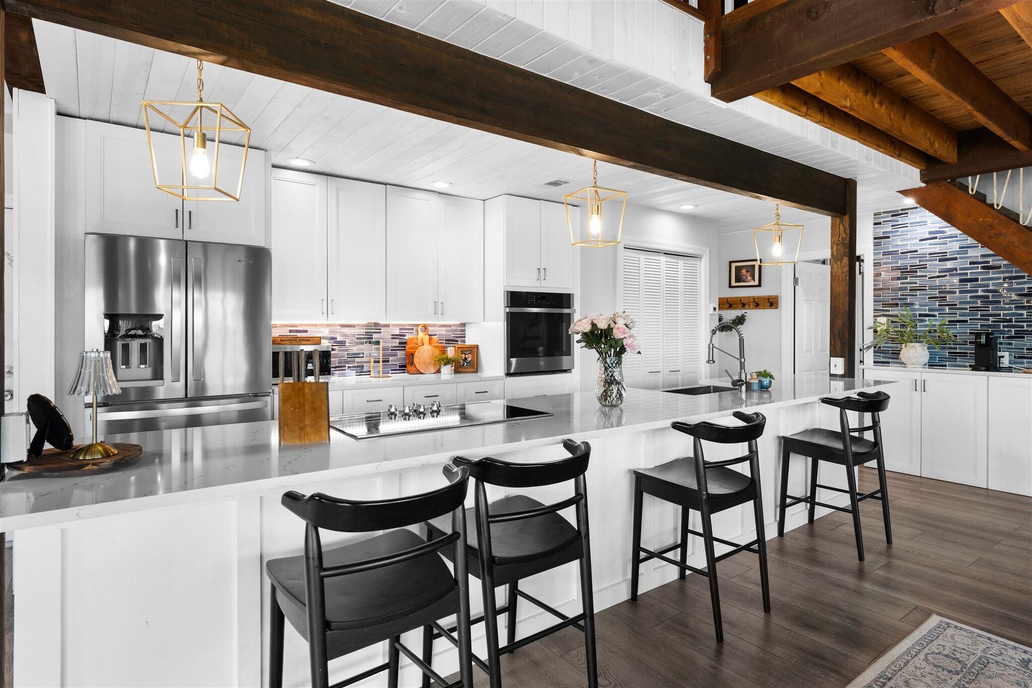 MARATHON, Florida, 33050, United States, 2 Bedrooms Bedrooms, ,2 BathroomsBathrooms,Residential,For Sale,2000916