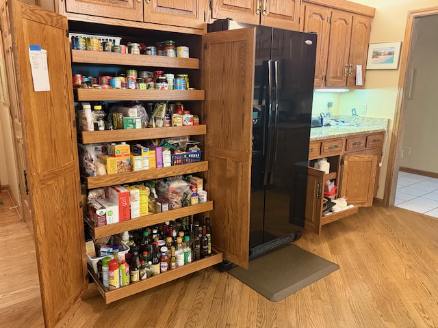 Crossville, Tennessee, 38558, United States, 3 Bedrooms Bedrooms, ,4 BathroomsBathrooms,Residential,For Sale,1980171