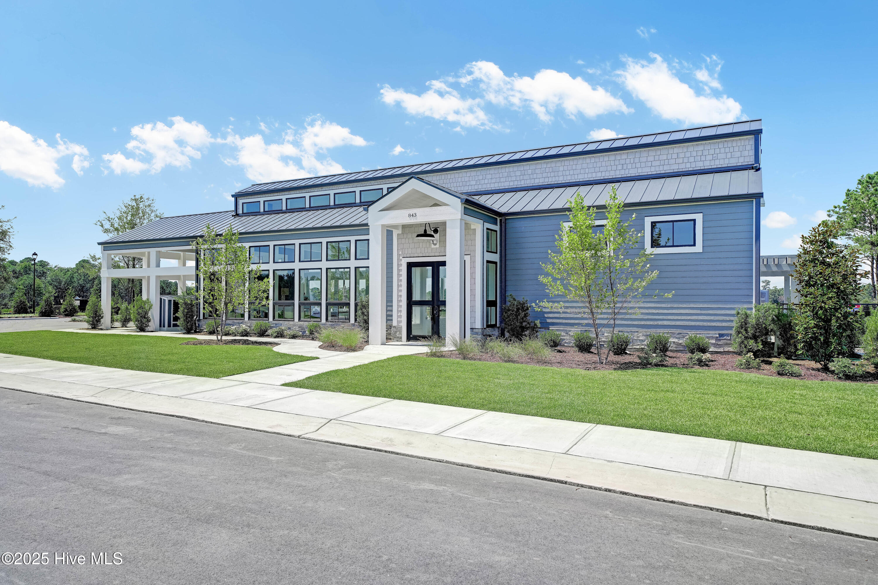 Wilmington, North Carolina, 28411, United States, 4 Bedrooms Bedrooms, ,4 BathroomsBathrooms,Residential,For Sale,1991121