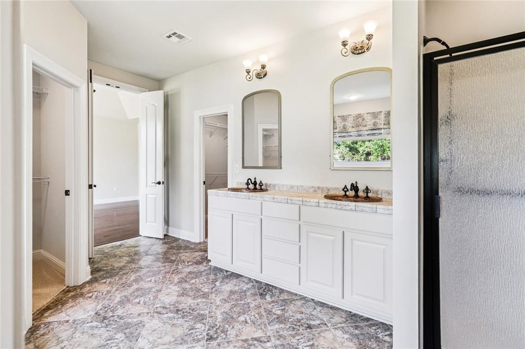 Madisonville, Louisiana, 70447, United States, 4 Bedrooms Bedrooms, ,4 BathroomsBathrooms,Residential,For Sale,1946948