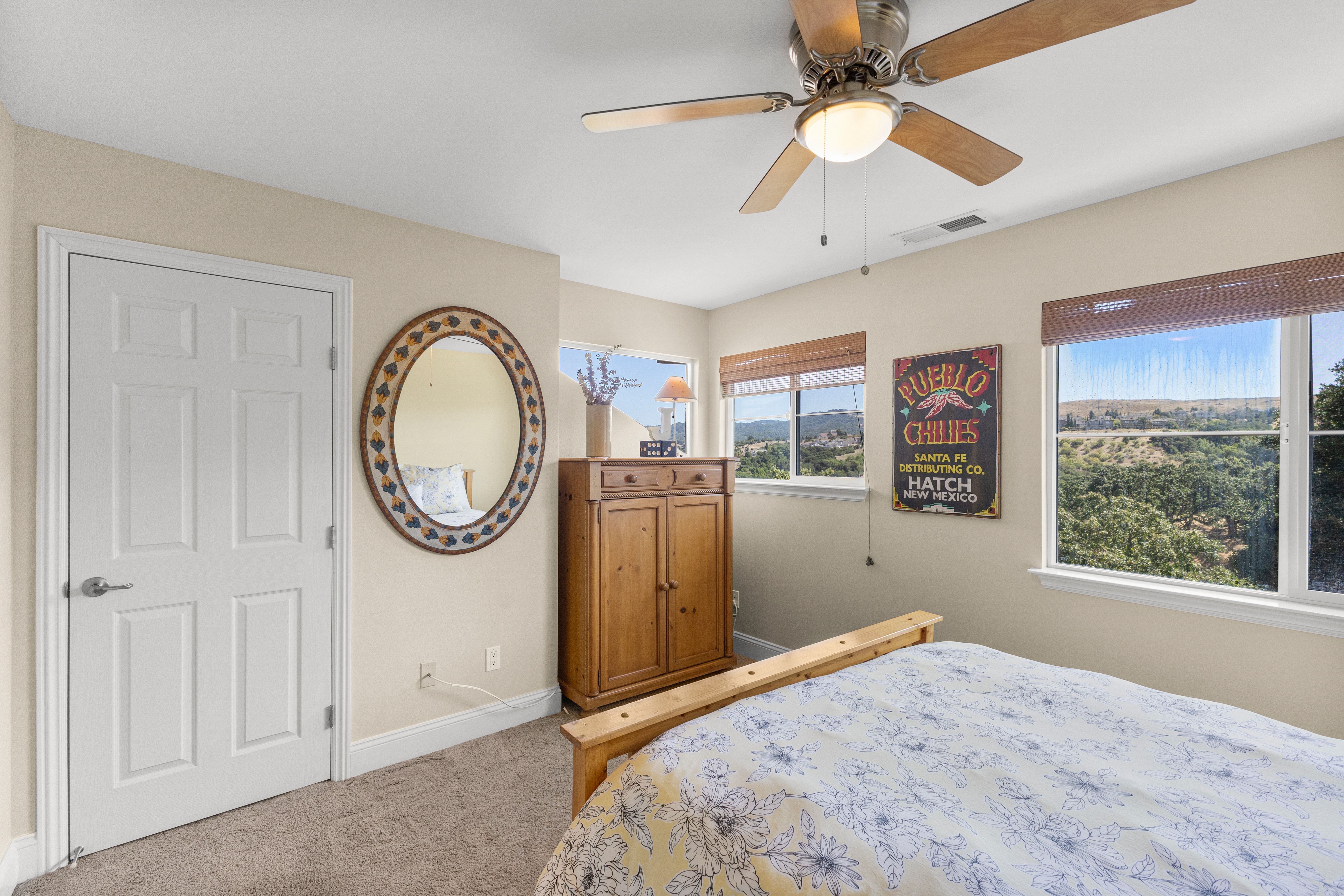  Custom Home on a Spectacular View Lot with Majestic Heritage Oak - 物件實景