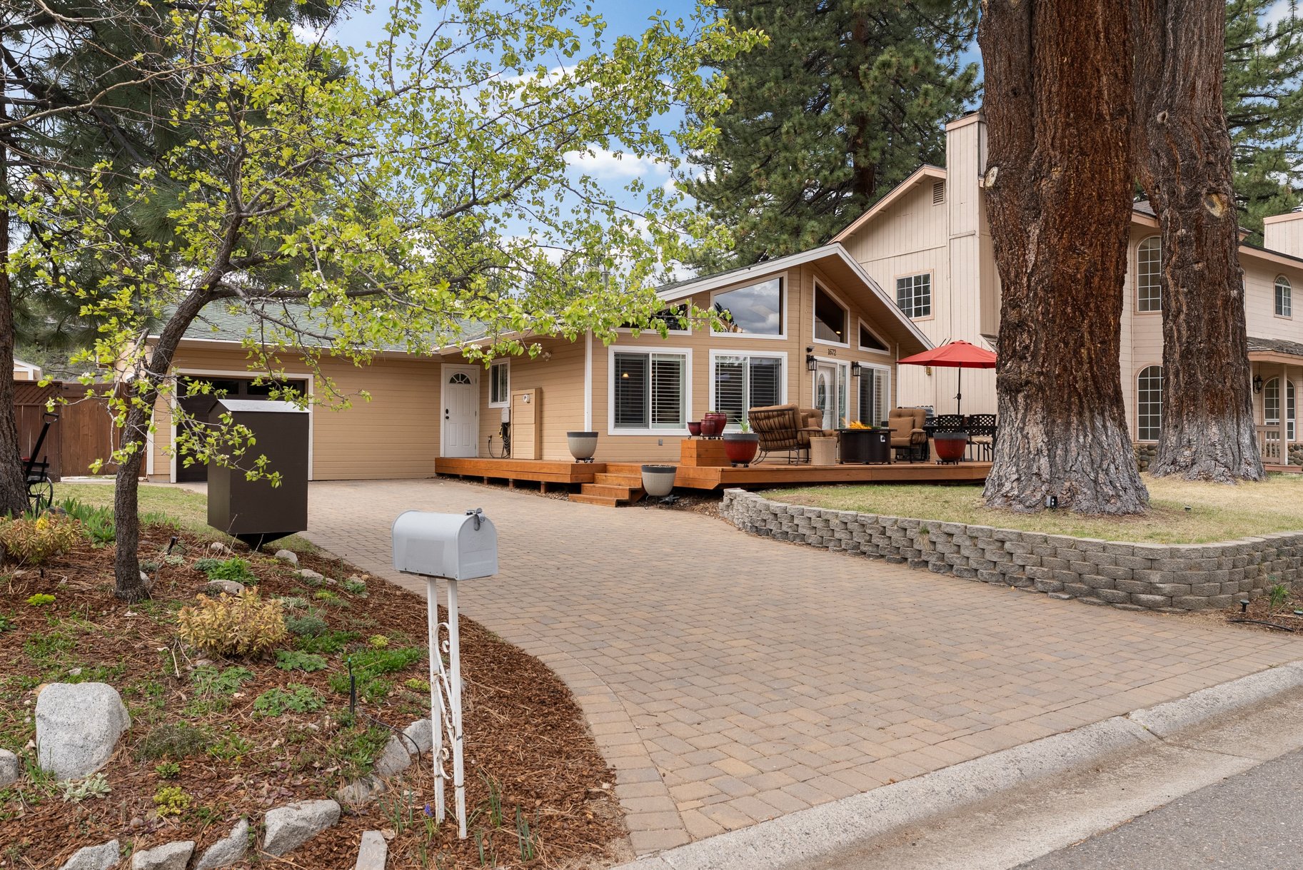  An Elevated Tahoe Retreat - 物件實景