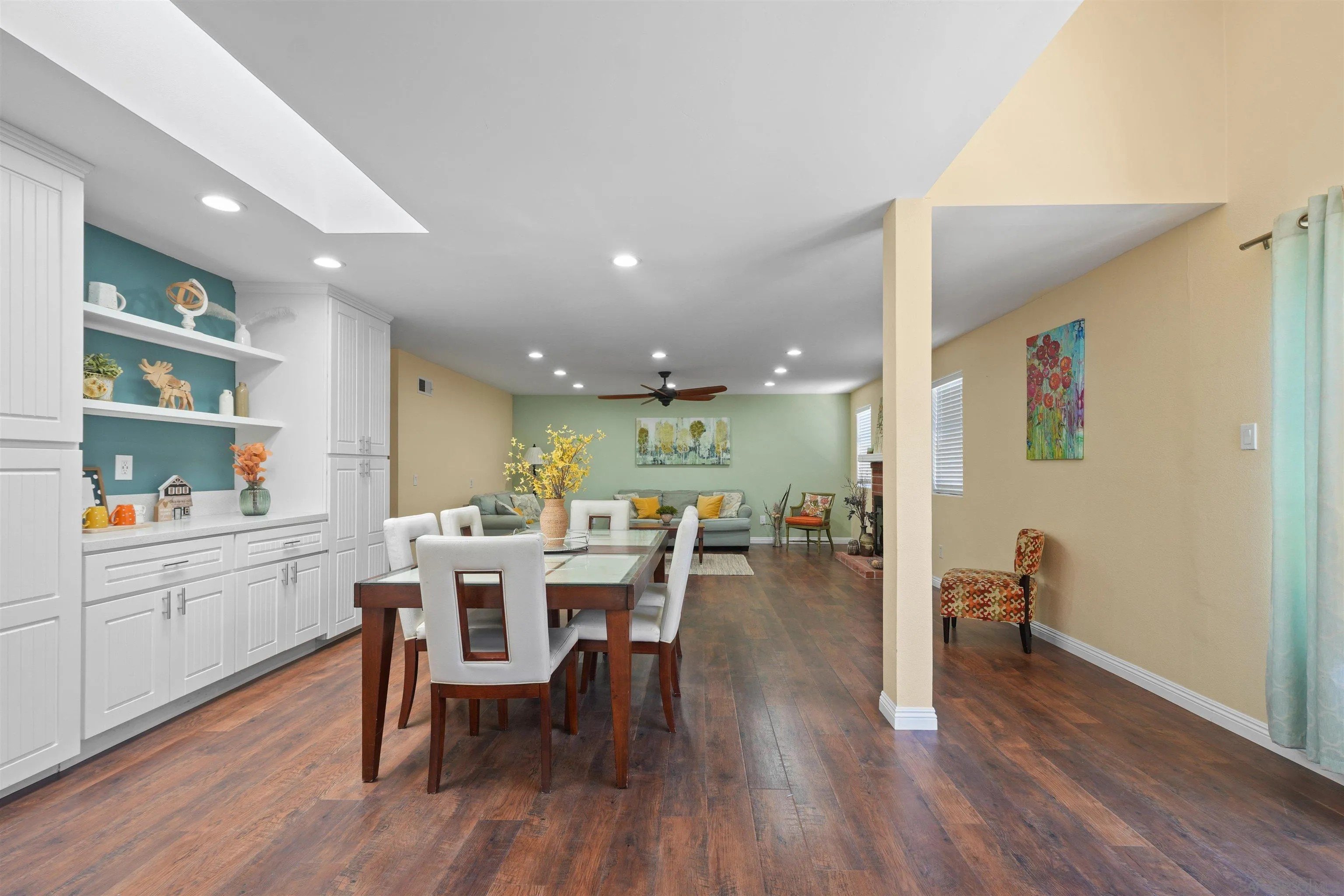San Diego, California, 92126, United States, 6 Bedrooms Bedrooms, ,Residential,For Sale,1907537