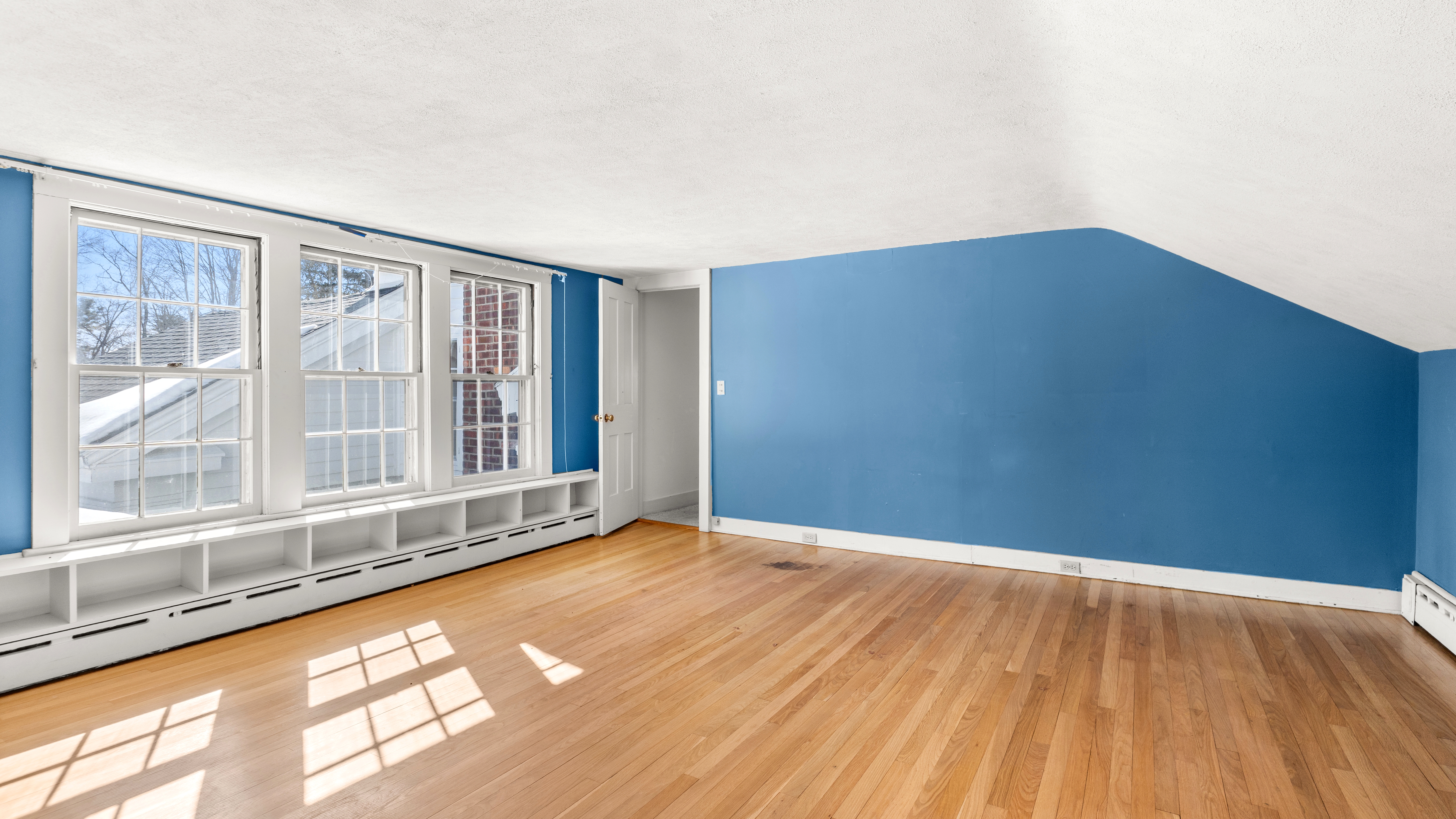  Richmond Estate Near Tanglewood: 5+ Acres, Pond Access, & Bonus Suite - 物件實景