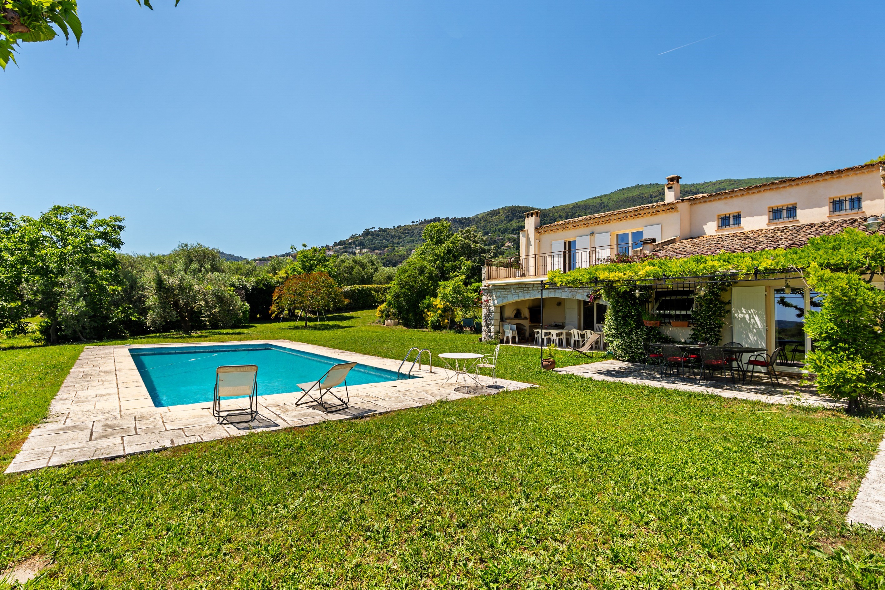  Grasse Saint-Mathieu, private villa with pool, 6 bedrooms and independent apart… - 物件實景