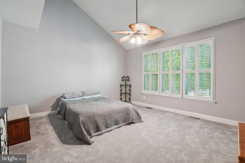 Gainesville, Virginia, 20155, United States, 3 Bedrooms Bedrooms, ,4 BathroomsBathrooms,Residential,For Sale,1896801
