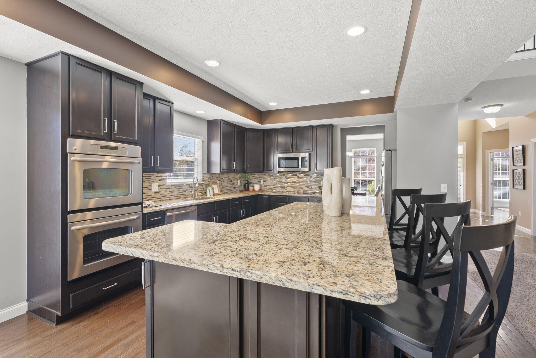 Powell, Ohio, 43065, United States, 5 Bedrooms Bedrooms, ,5 BathroomsBathrooms,Residential,For Sale,1988967